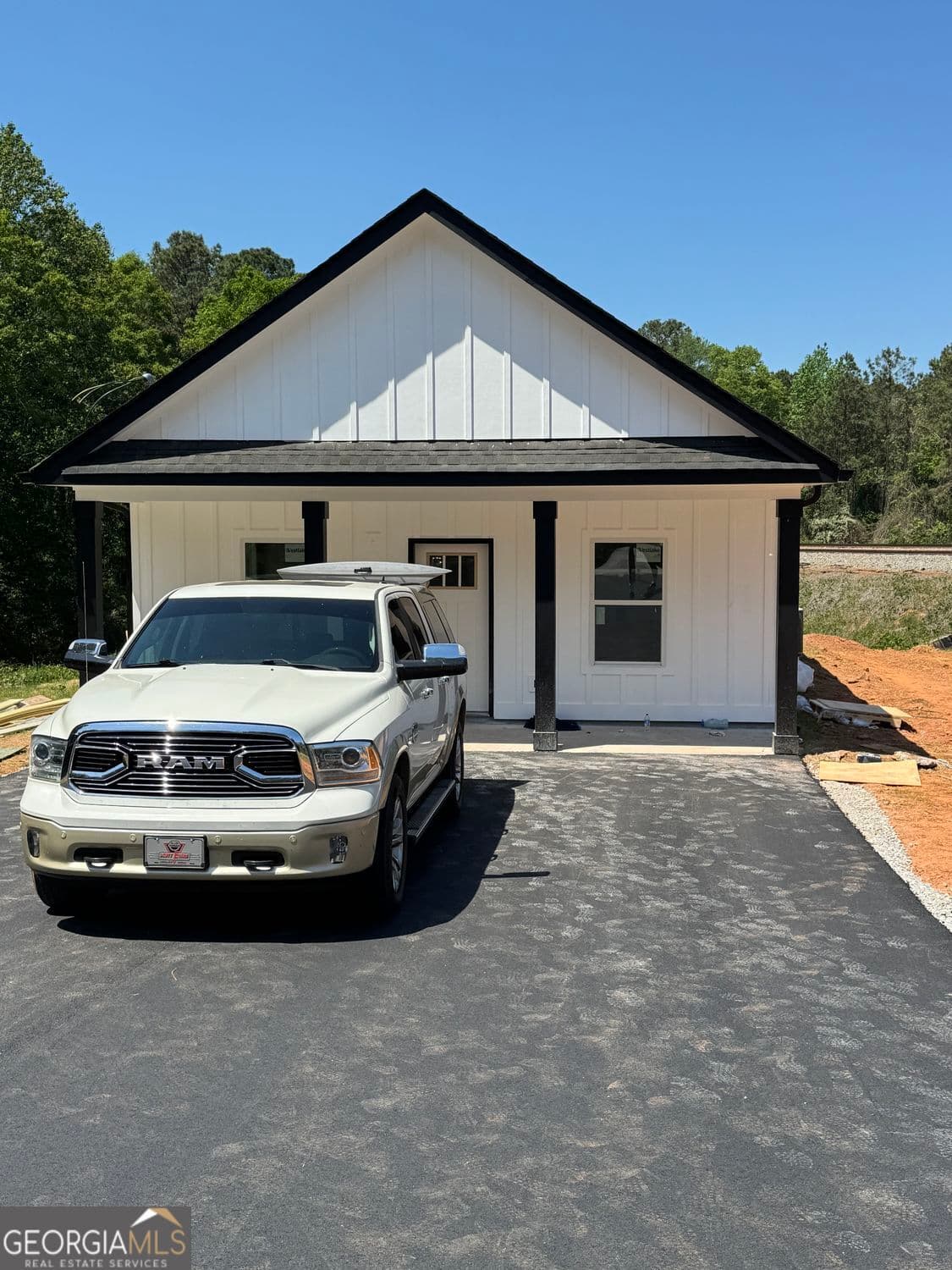 29 Laurel Ln — photo 2