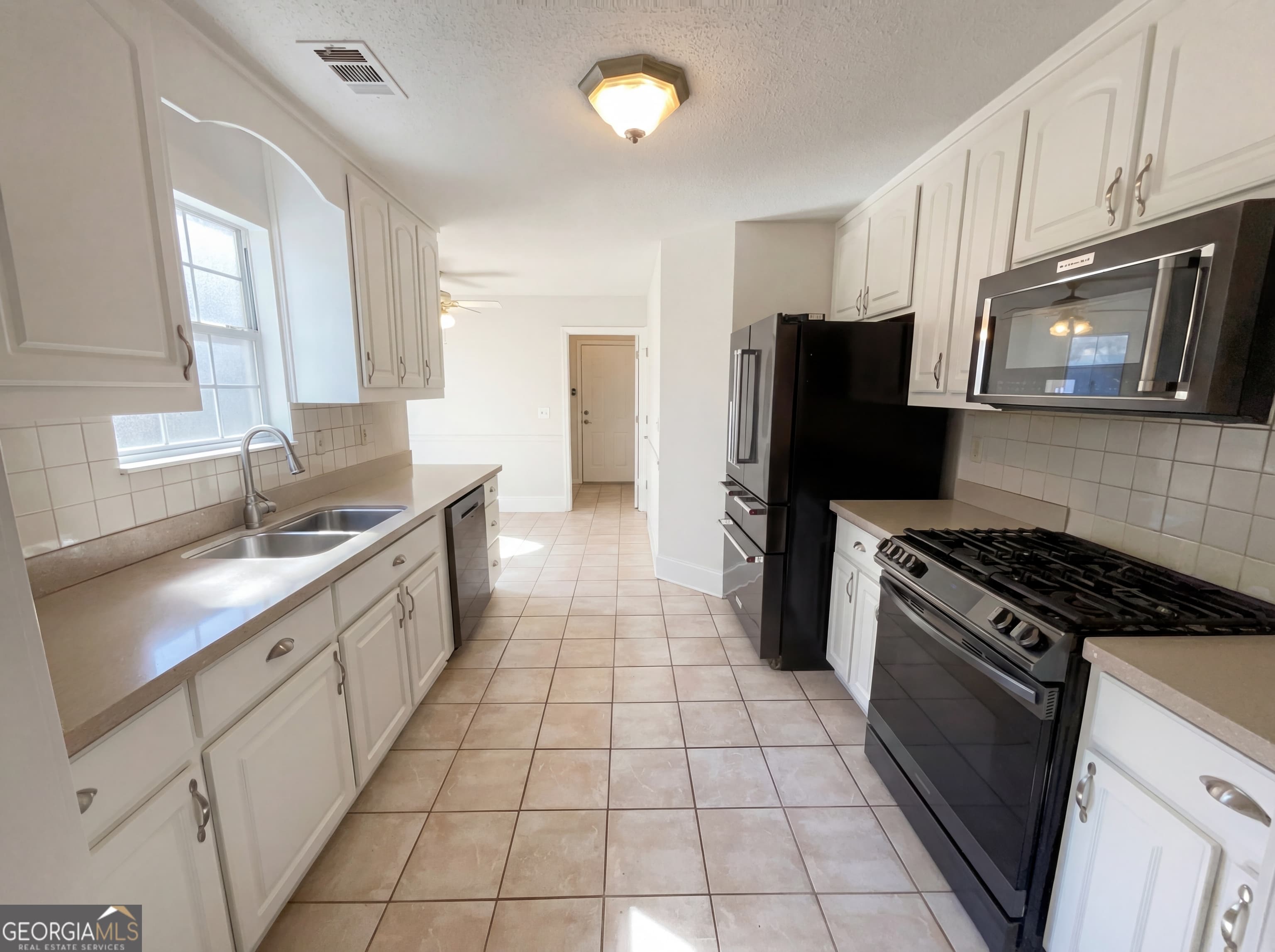 165 Christian Woods Dr — photo 2