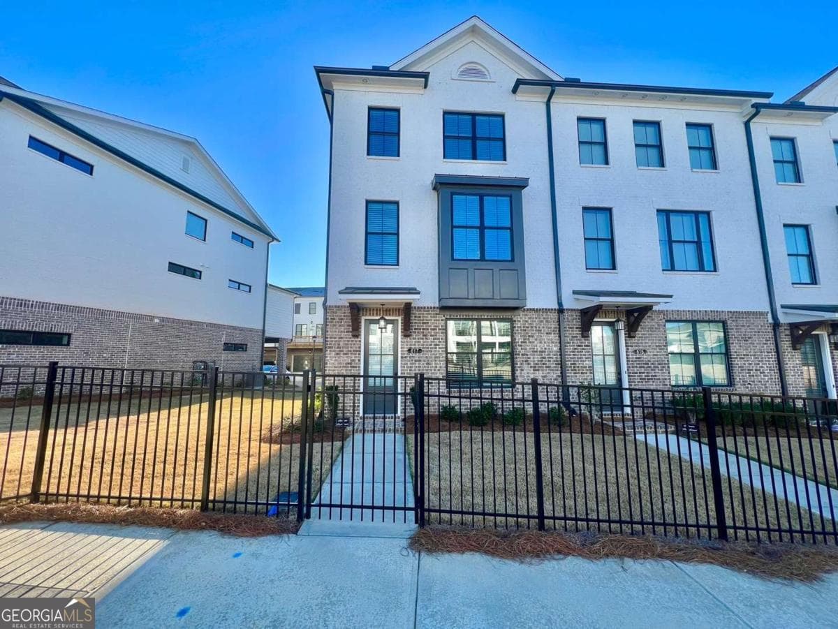 617 Millcroft Blvd — photo 1