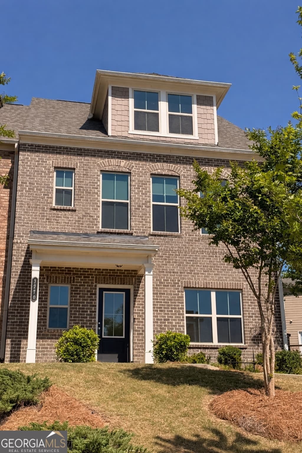 3270 Reagan Way — photo 1