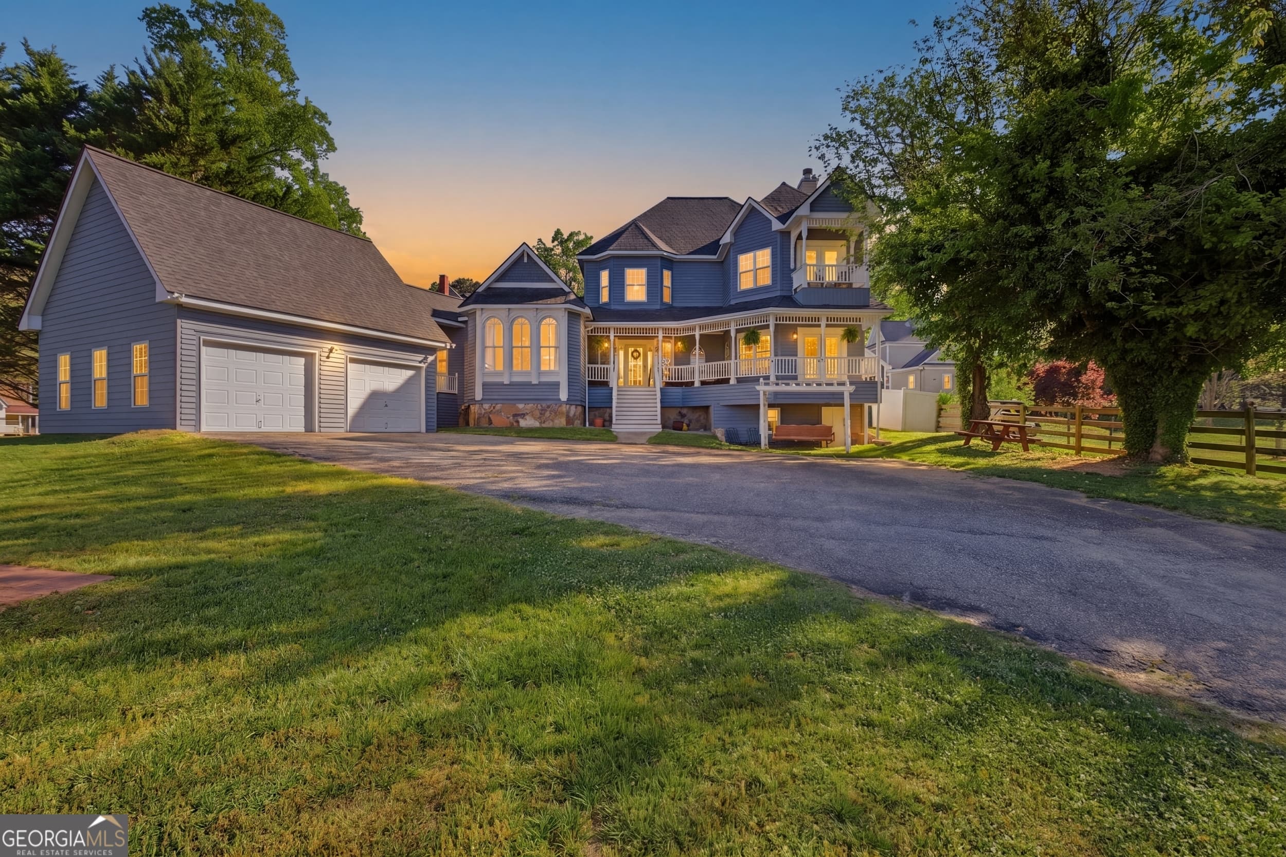 1910 Hancock Rd — photo 1