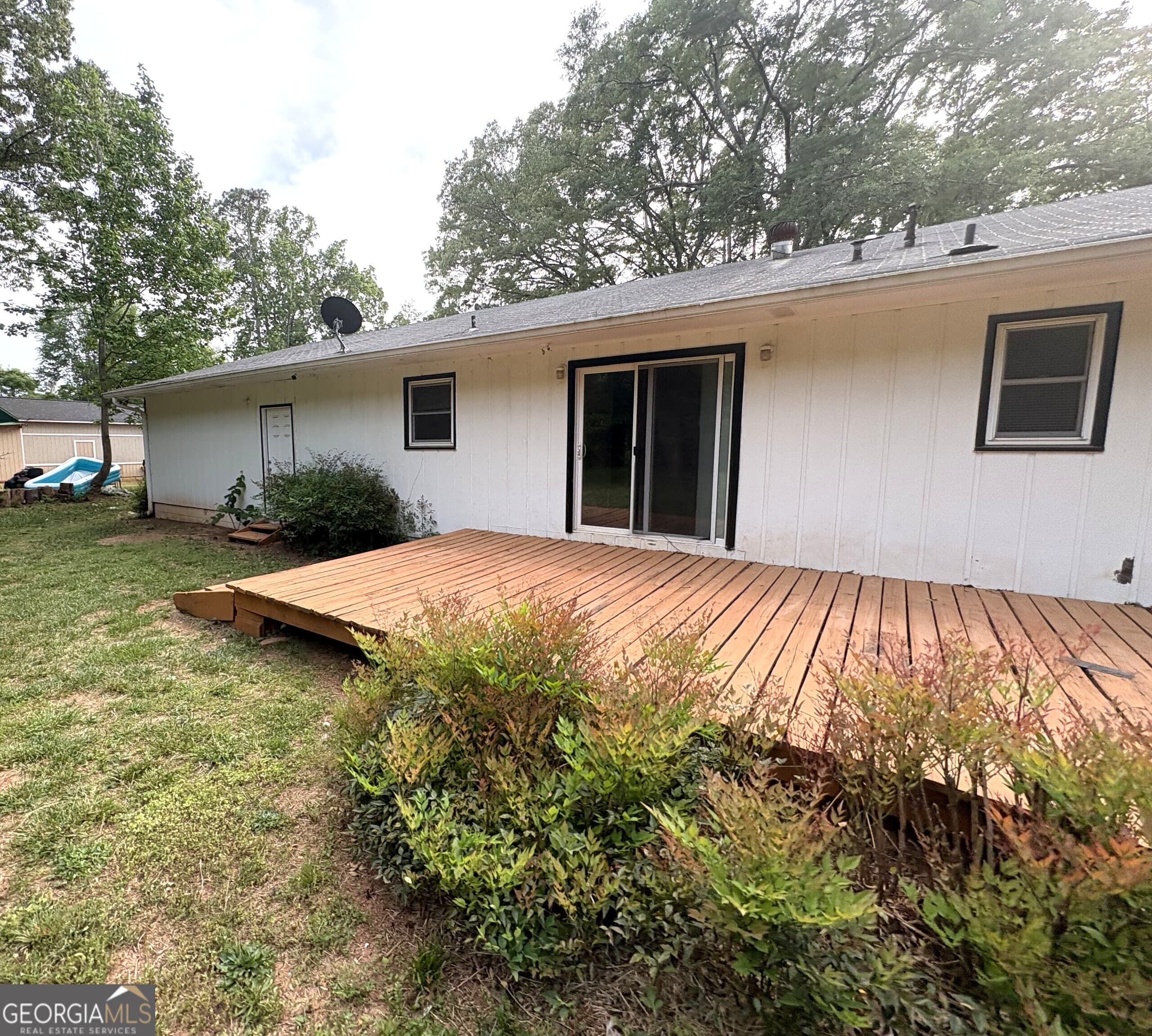 6174 Lower Dixie Lake Rd — photo 2