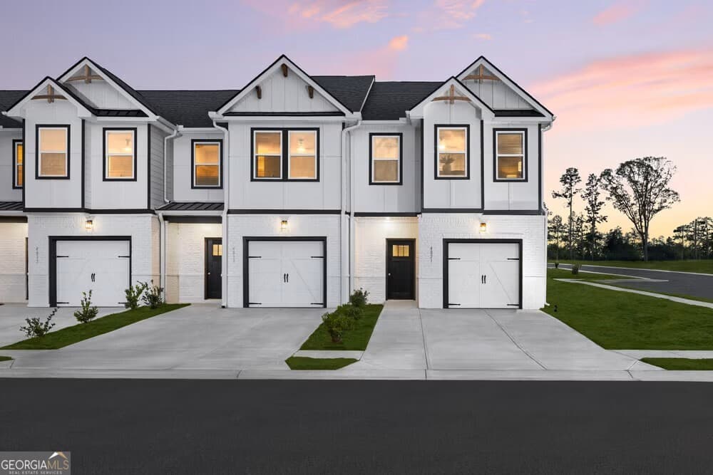 5280 Magnolia Grove Way — photo 1