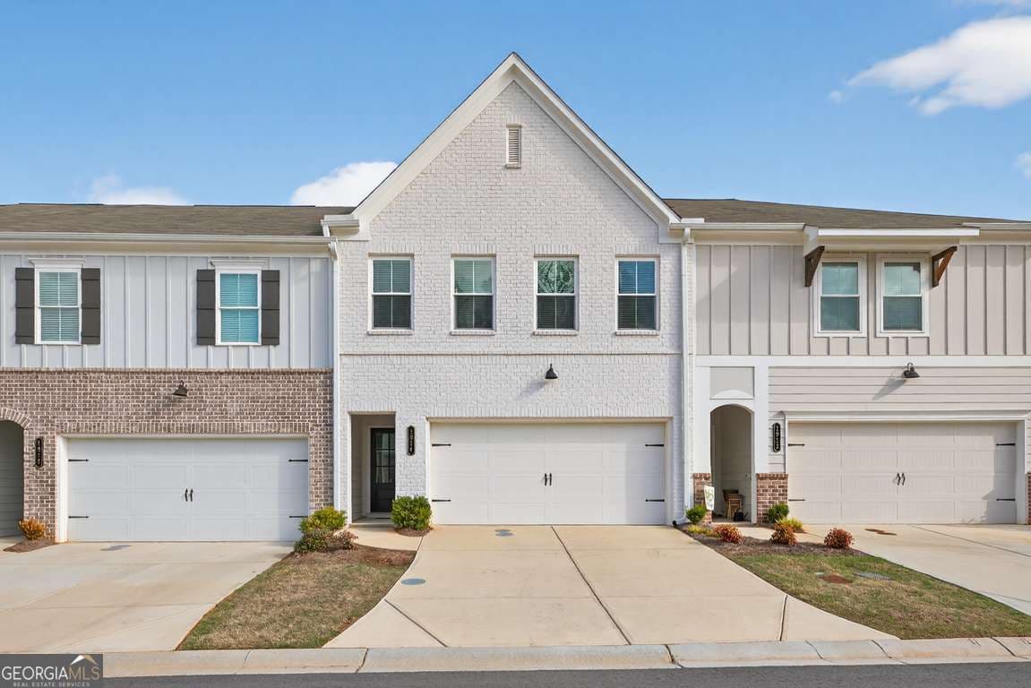 1914 Allagash Ln — photo 1