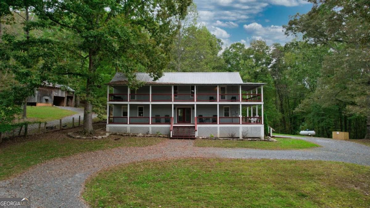 237 Chestnut Gap Rd — photo 2