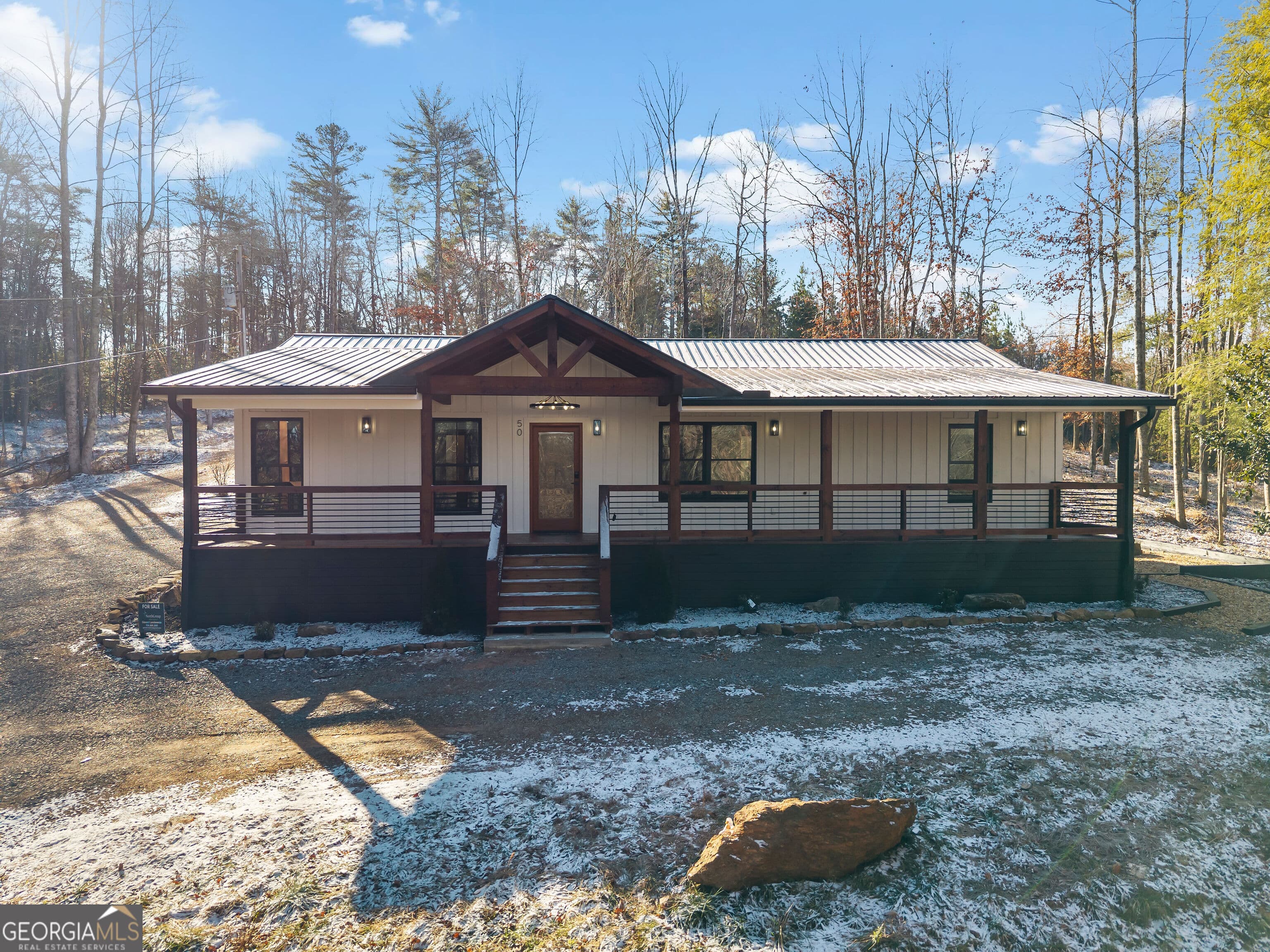 50 Thrasher Dr — photo 1