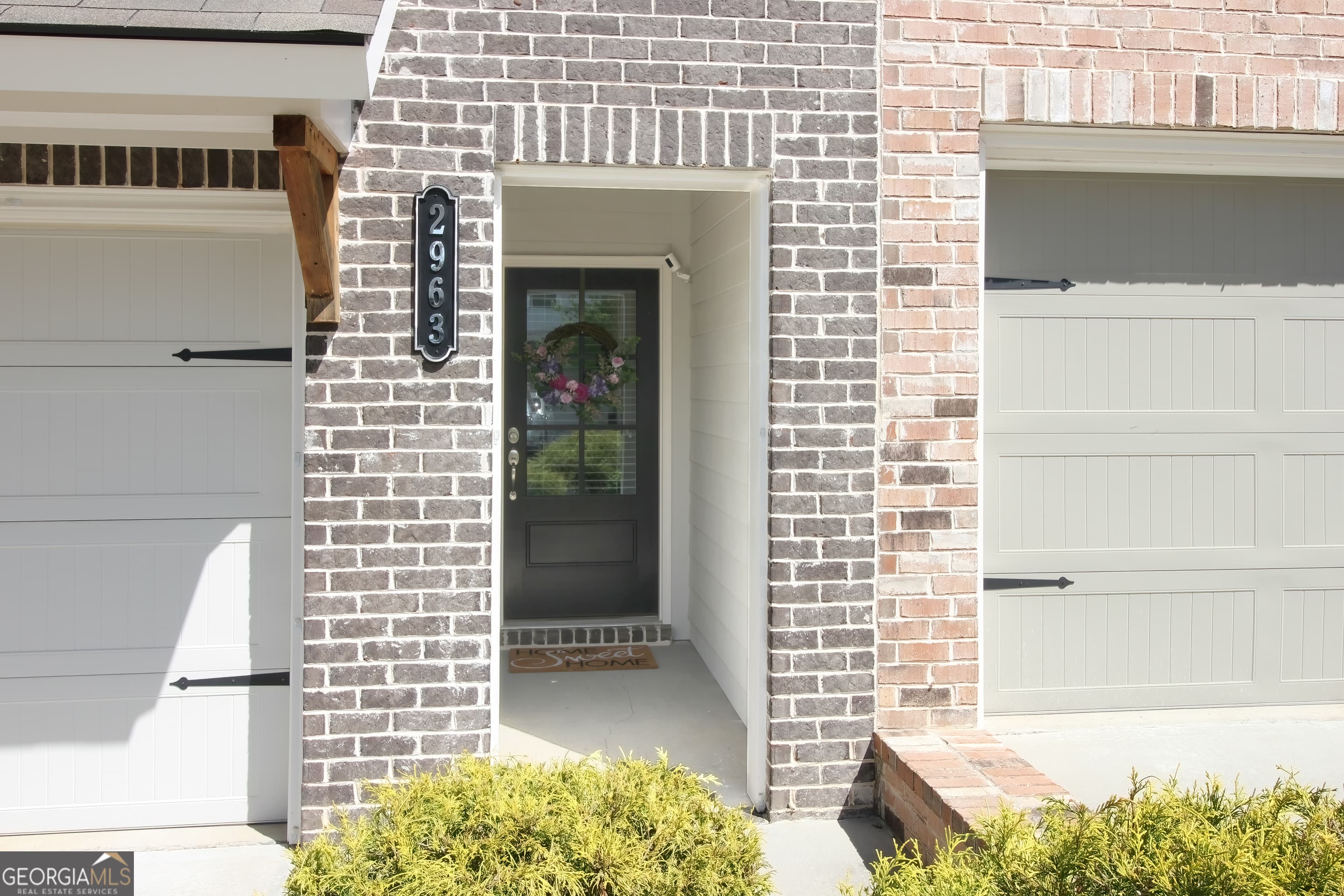 2963 Edgemont Ln — photo 2