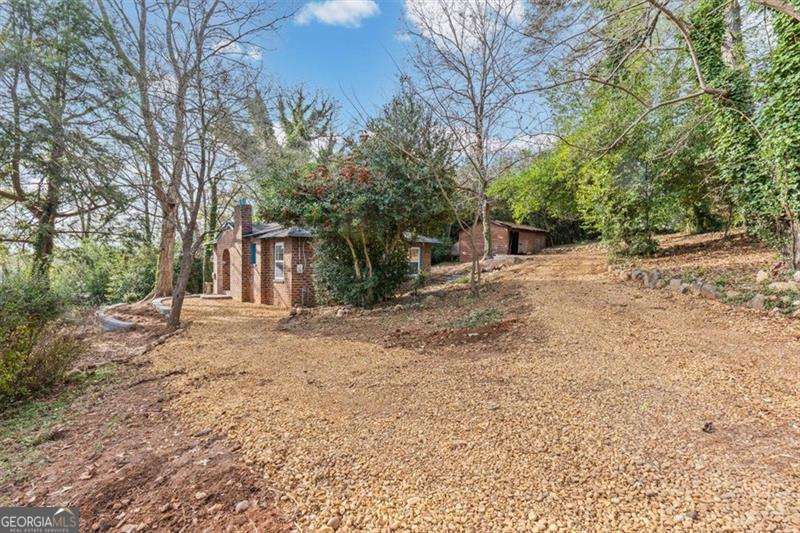 203 Church Ne St — photo 2