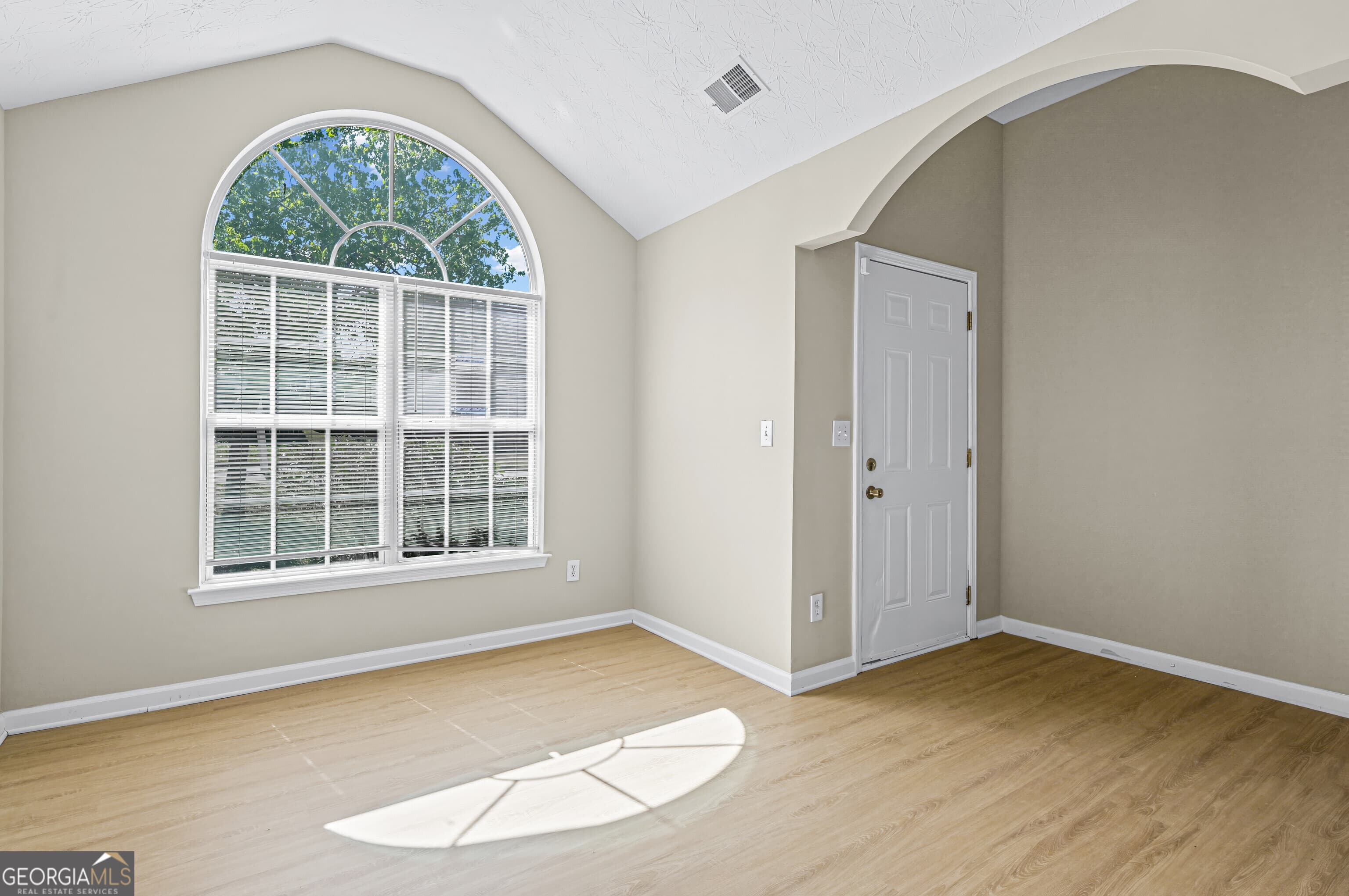 2816 Two Lakes Circle — photo 33