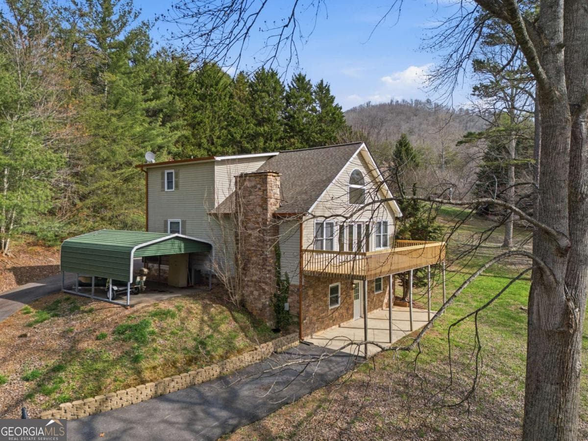 3015 Bear Ln — photo 2