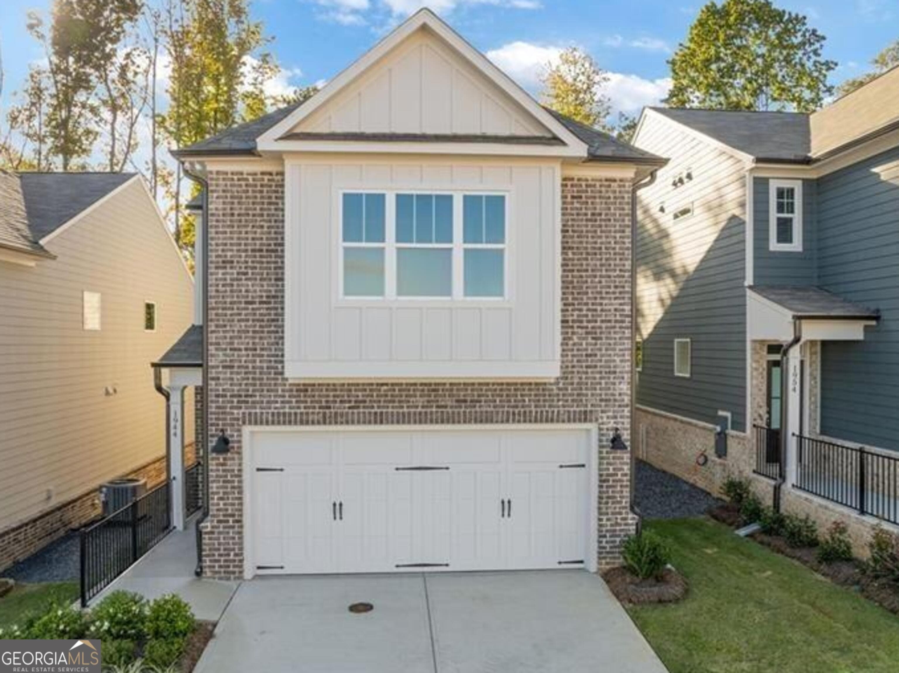 1955 William Glen St — photo 2