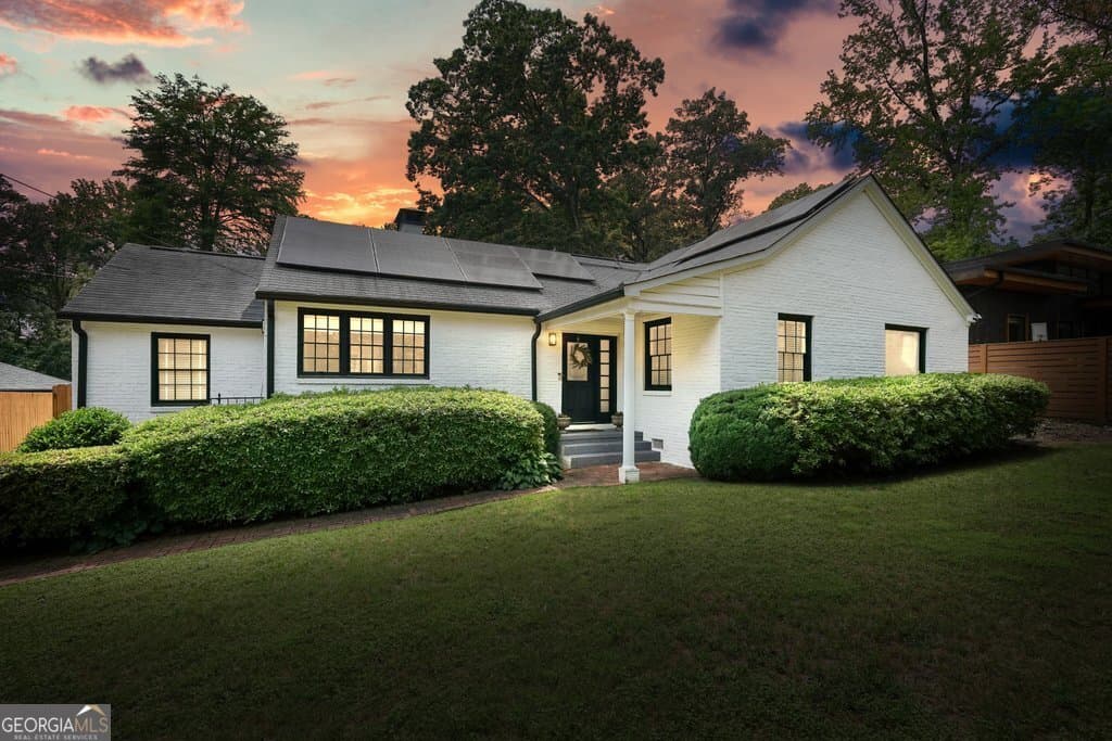 3734 Powers Ferry Rd — photo 2