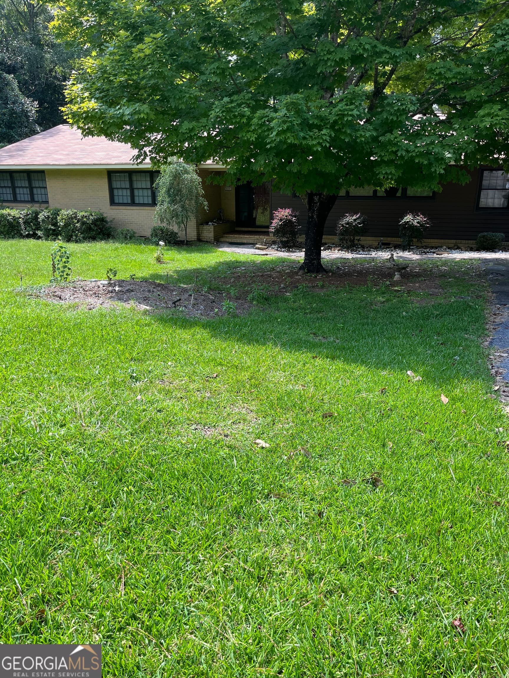 514 Farris Blvd — photo 2