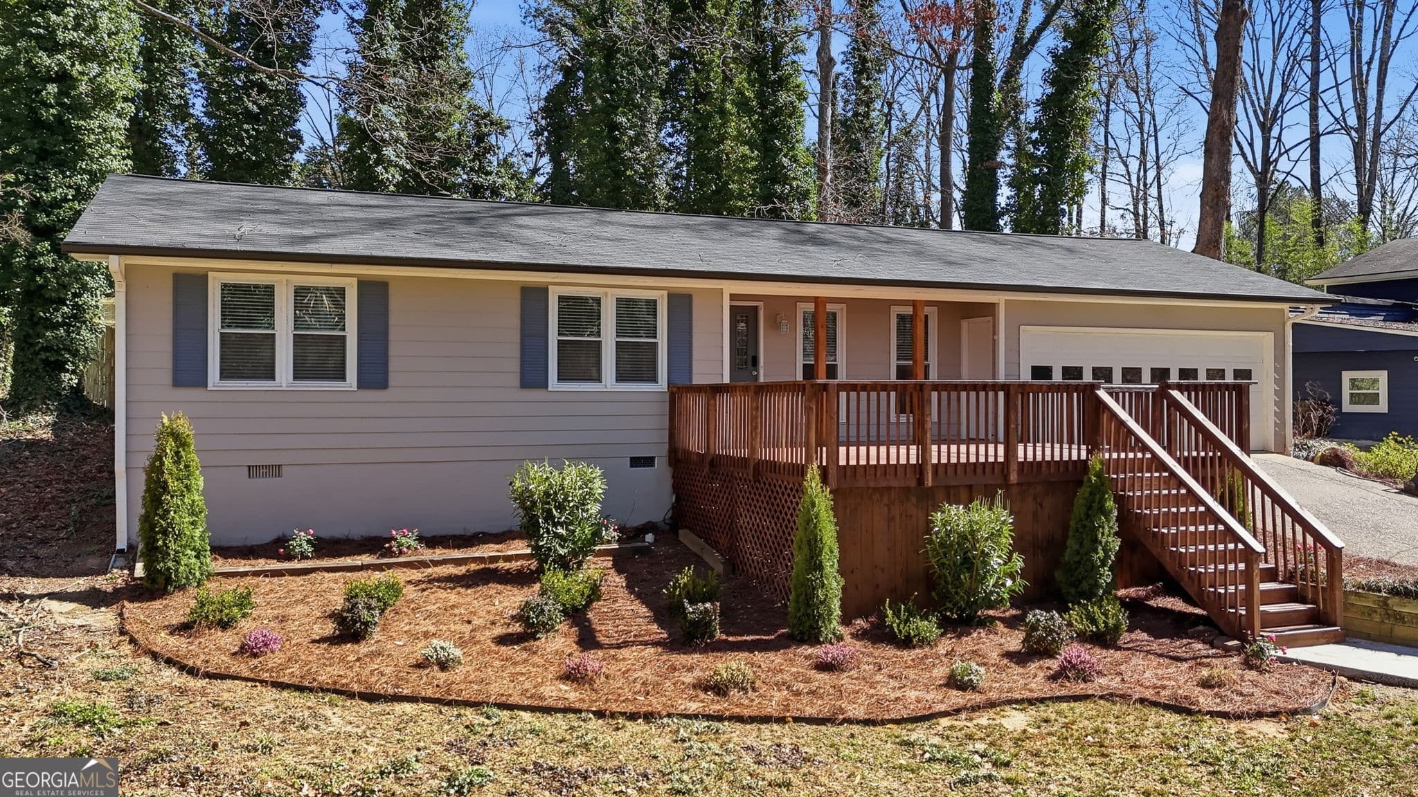 111 John Christopher Dr — photo 2