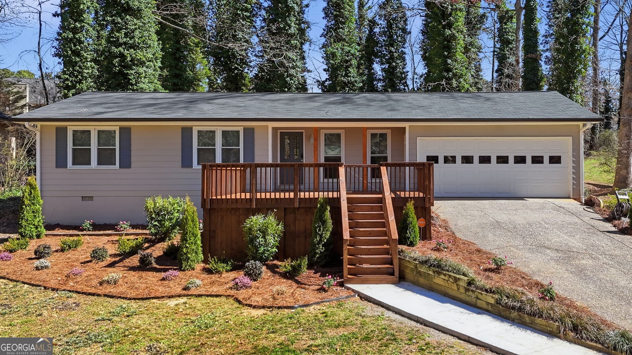 111 John Christopher Dr — photo 1