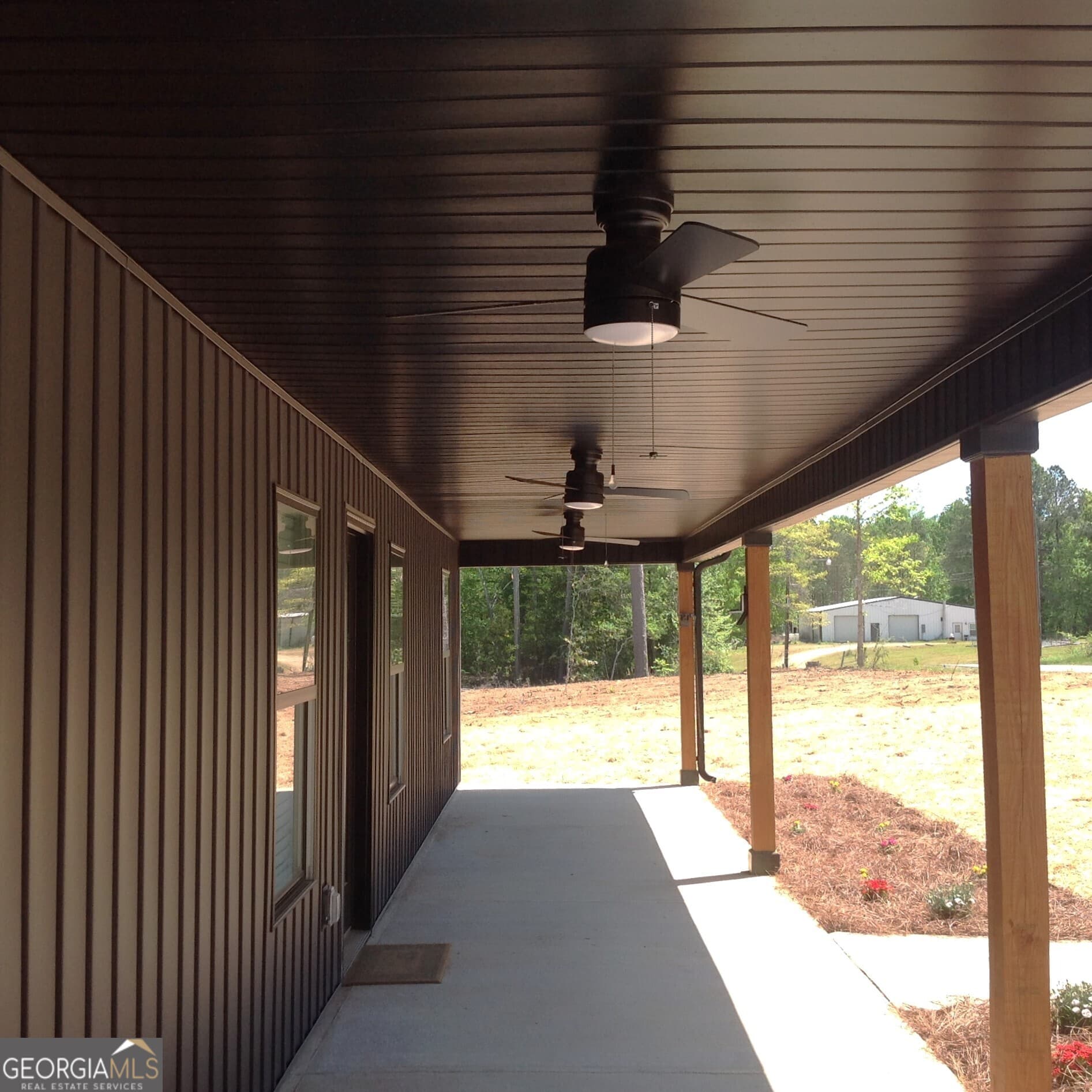 478 4th Ave W — photo 2