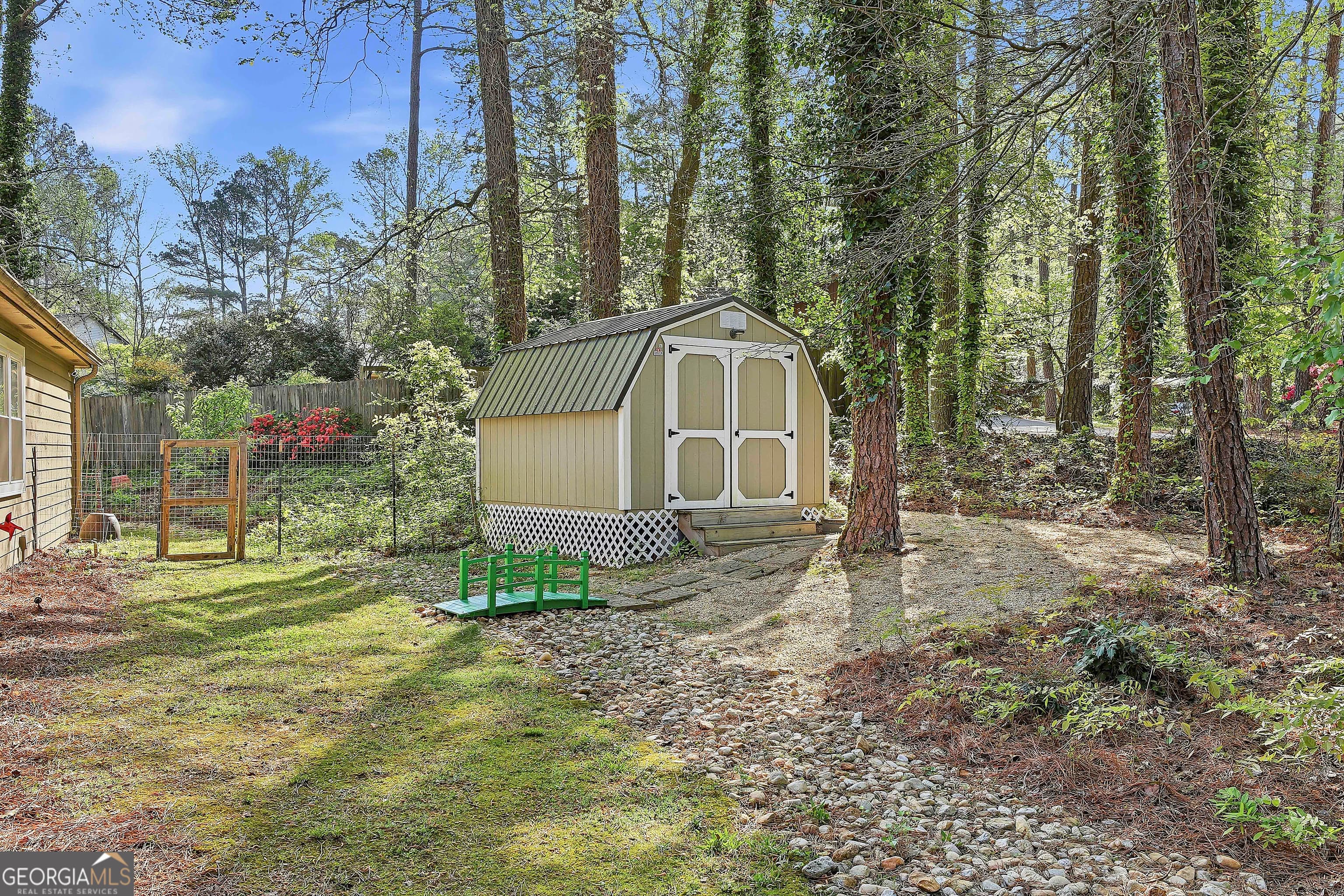 120 Burnham Rise — photo 30