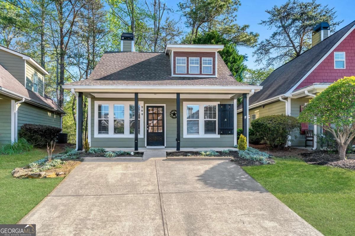 204 Lakeside Dr — photo 1