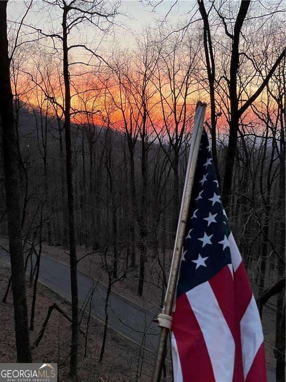 947 Skyview Dr — photo 2