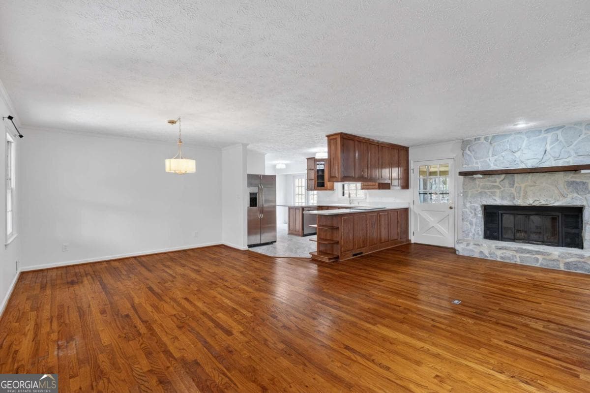 4684 Ben Hill Dr — photo 2