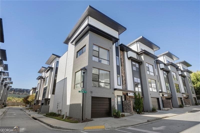 61 Moda Ln — photo 1