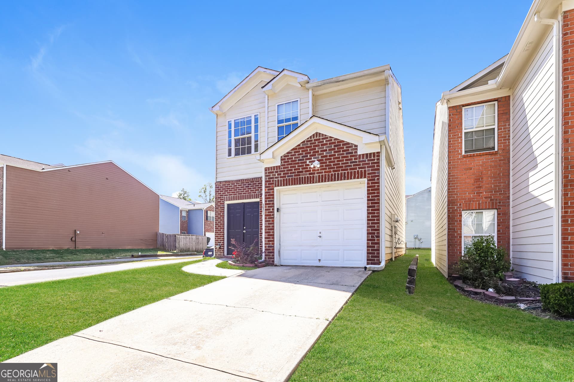 5071 Windsor Forrest Ln — photo 2