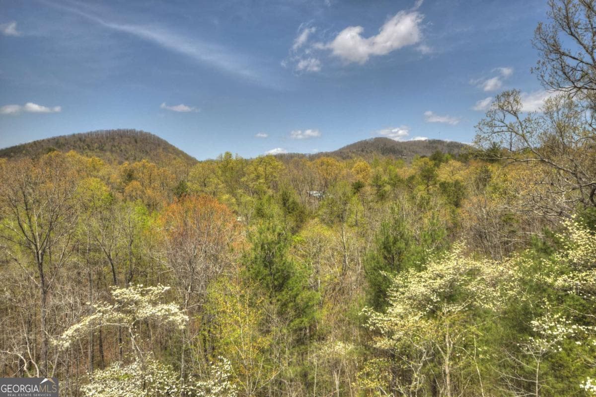 220 Lakota Ln — photo 2