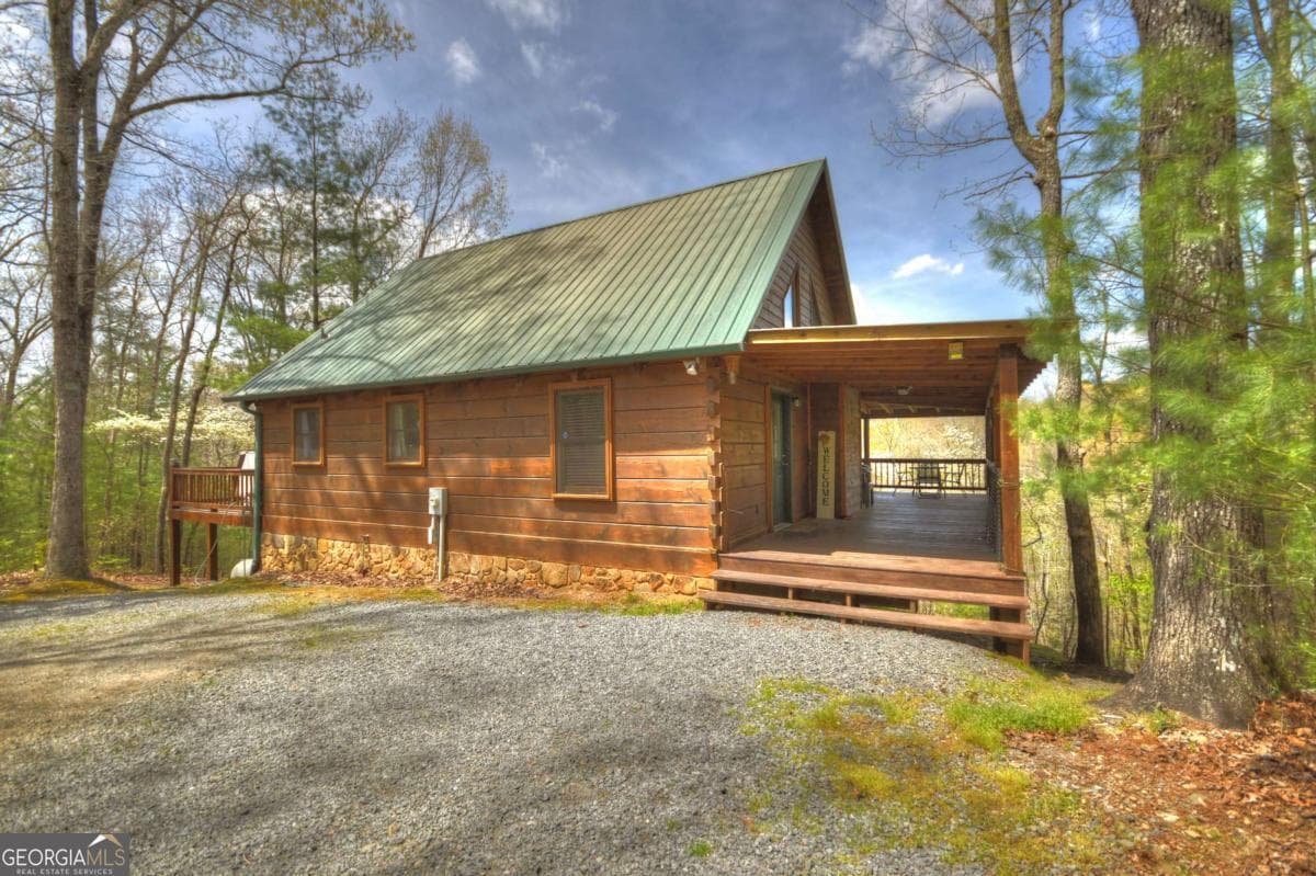 220 Lakota Ln — photo 1