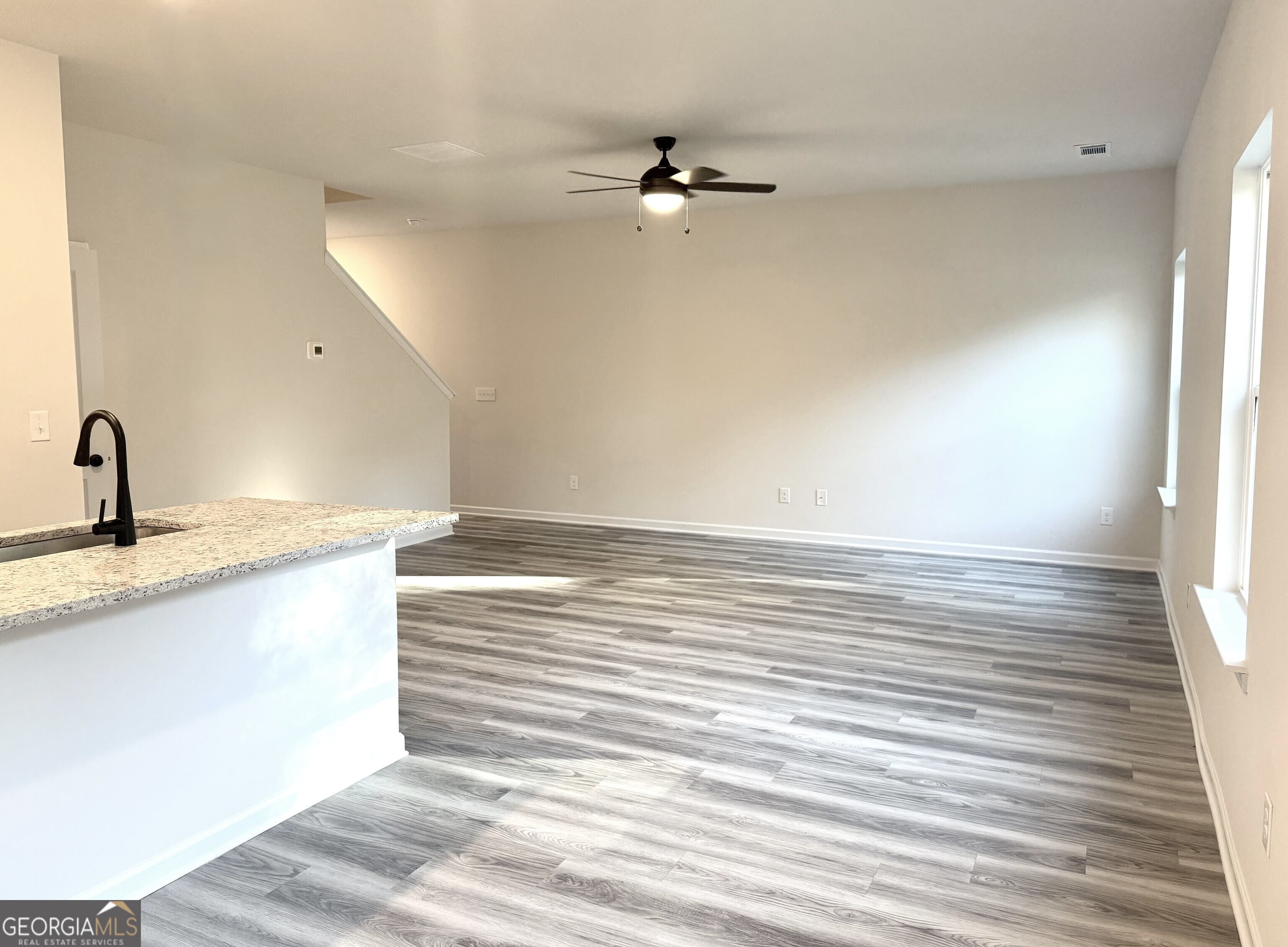 202 Egret Ct — photo 2