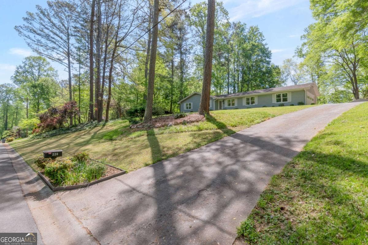 220 Burnie Rd — photo 25