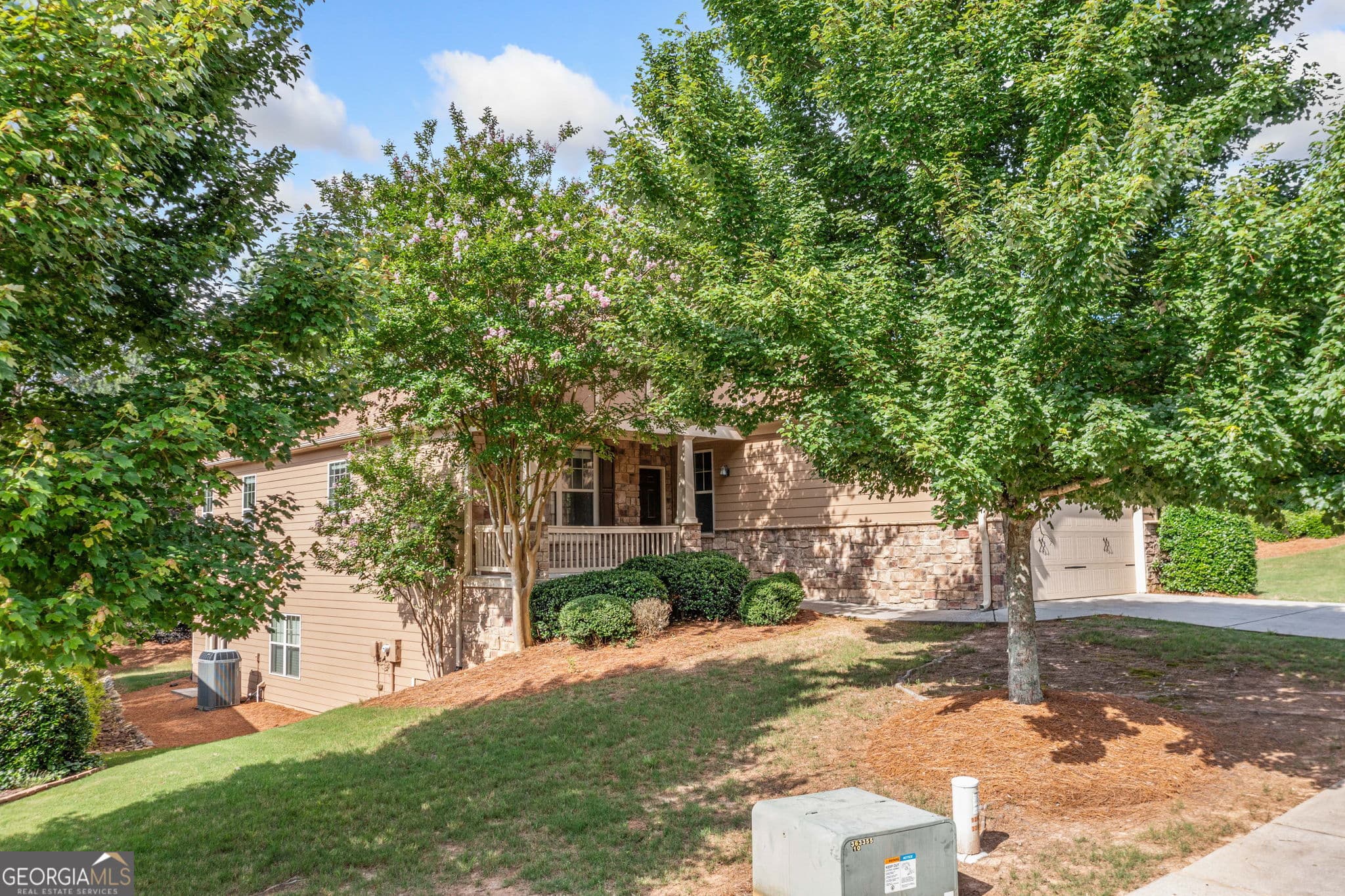 238 Balsam Dr — photo 2