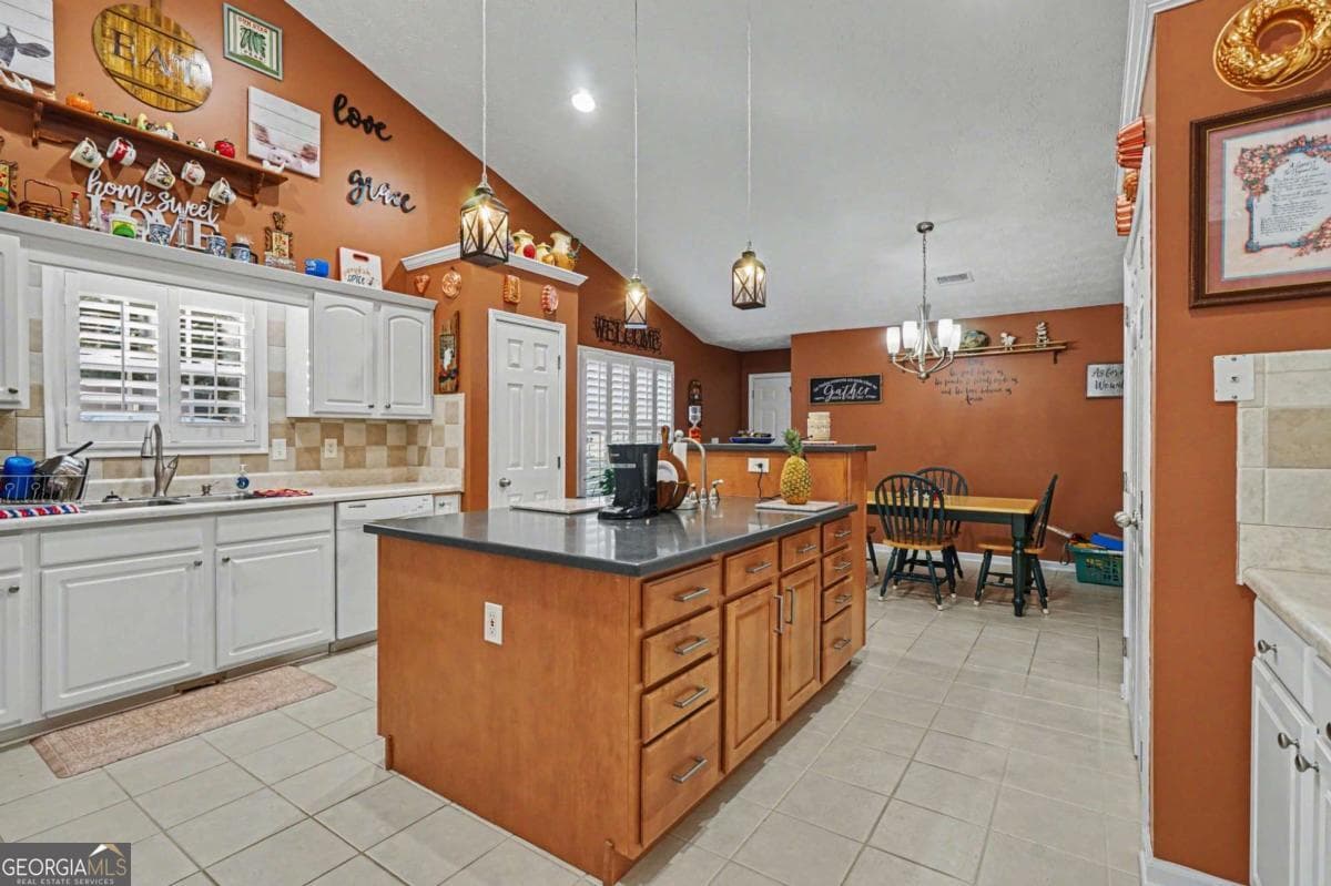 1405 Shiloh Oak Dr — photo 2