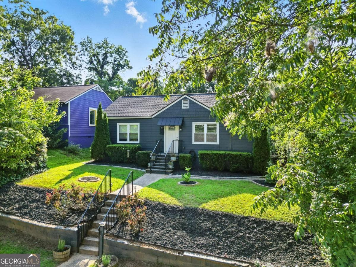 97 Mortimer Se St — photo 2