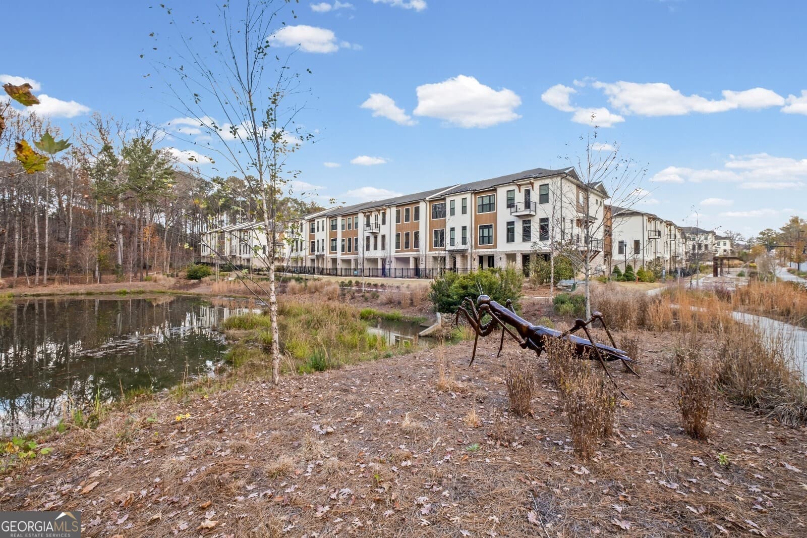 223 Downing Dr — photo 2