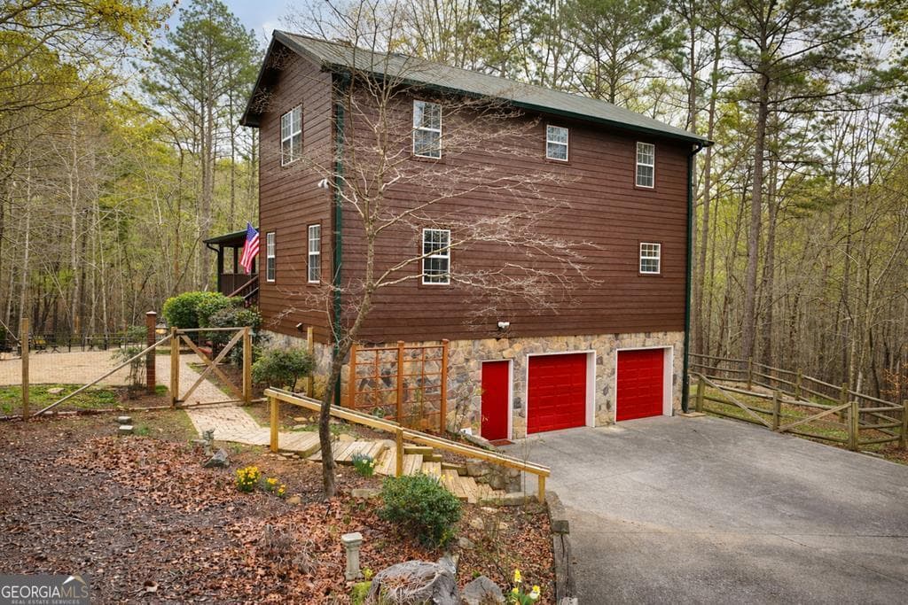 144 Emerald Cove Dr — photo 2