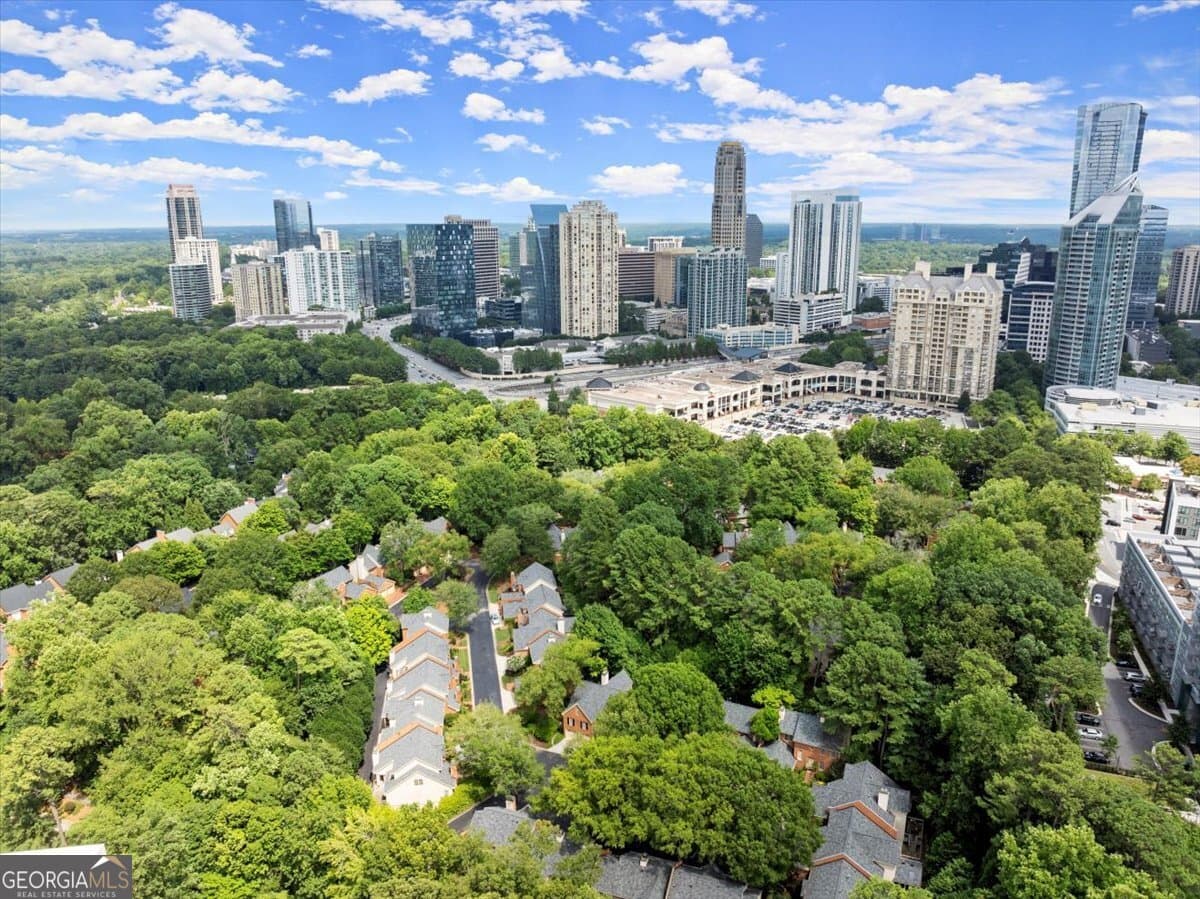 40 Ivy Chase Ne — photo 37