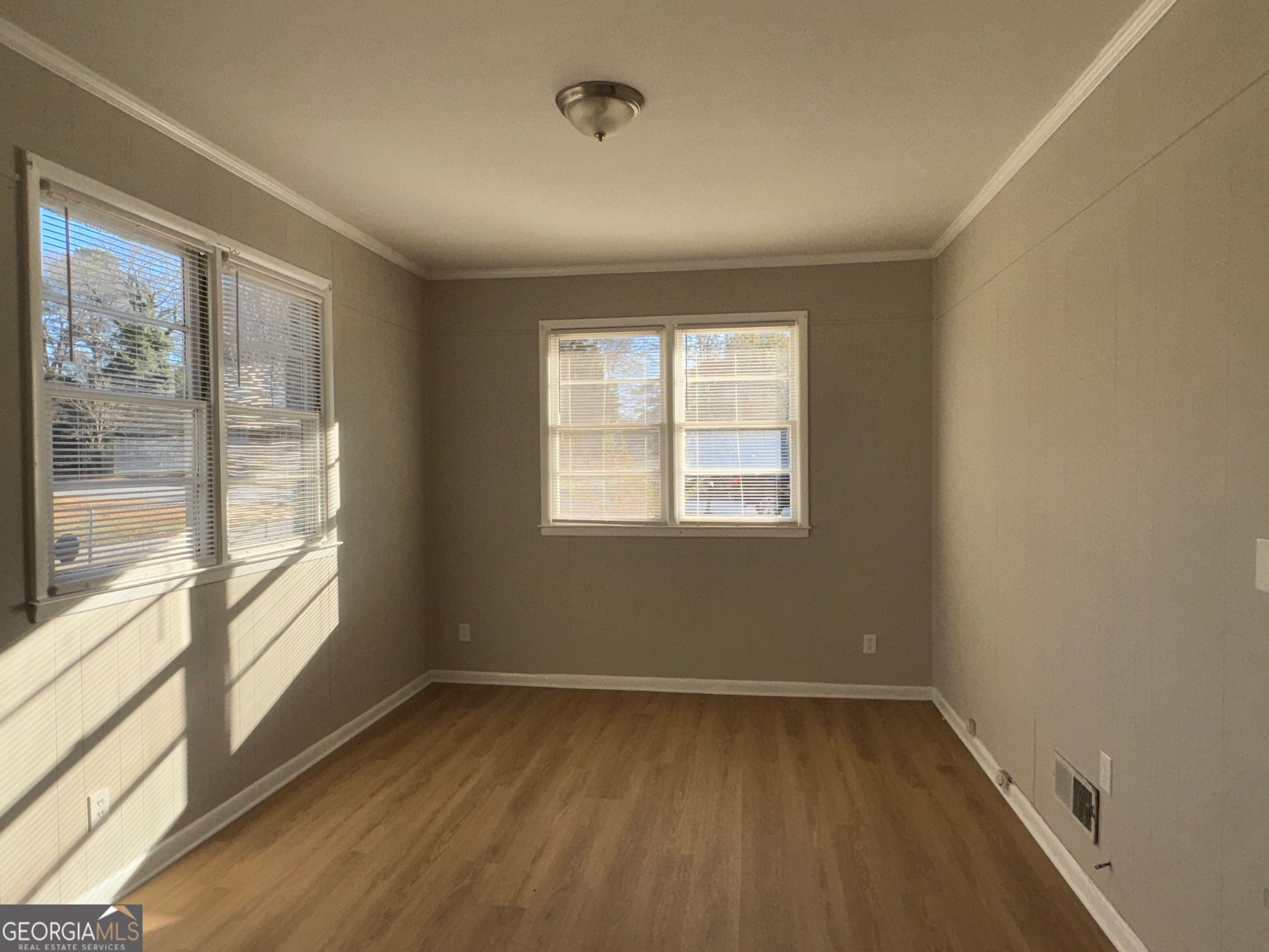 10747 Thrasher Rd — photo 12