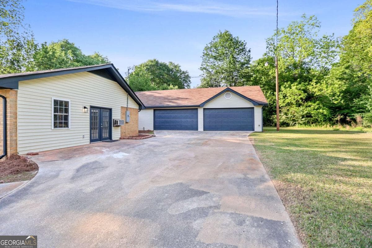 115 Linda Way — photo 2