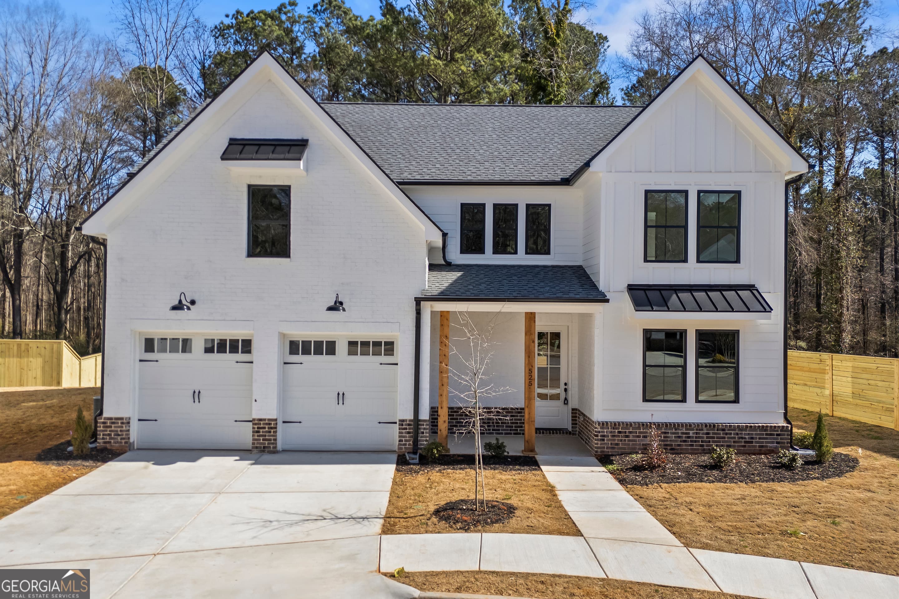 525 Mill Farm Ln — photo 1