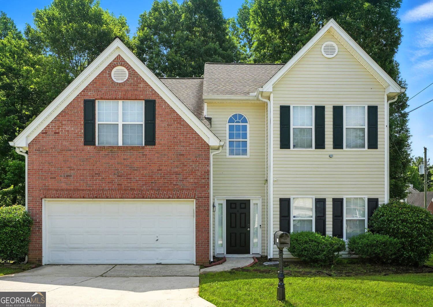 5487 Walnut Ln — photo 1