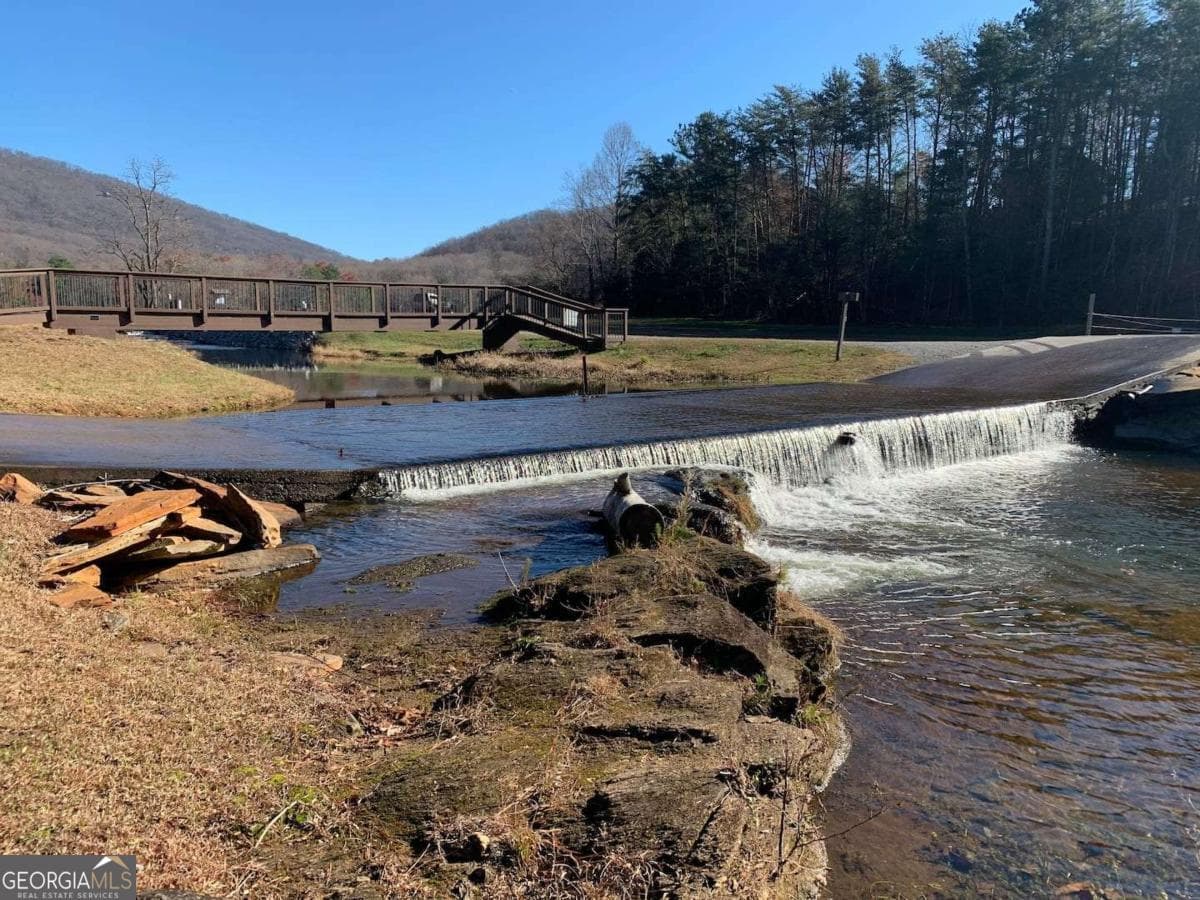 185 Alpine Dr — photo 53