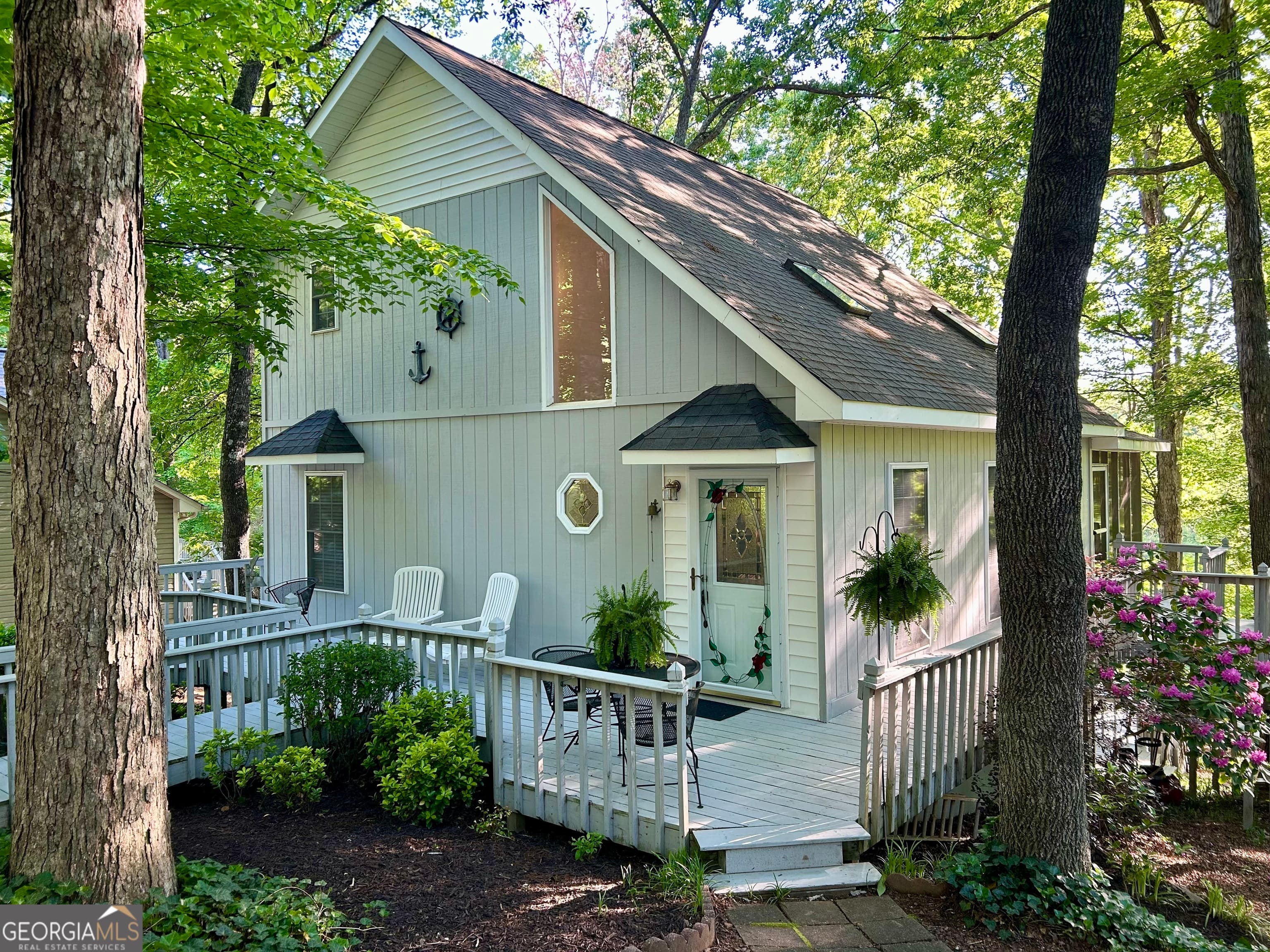 353 Bow Dr — photo 1