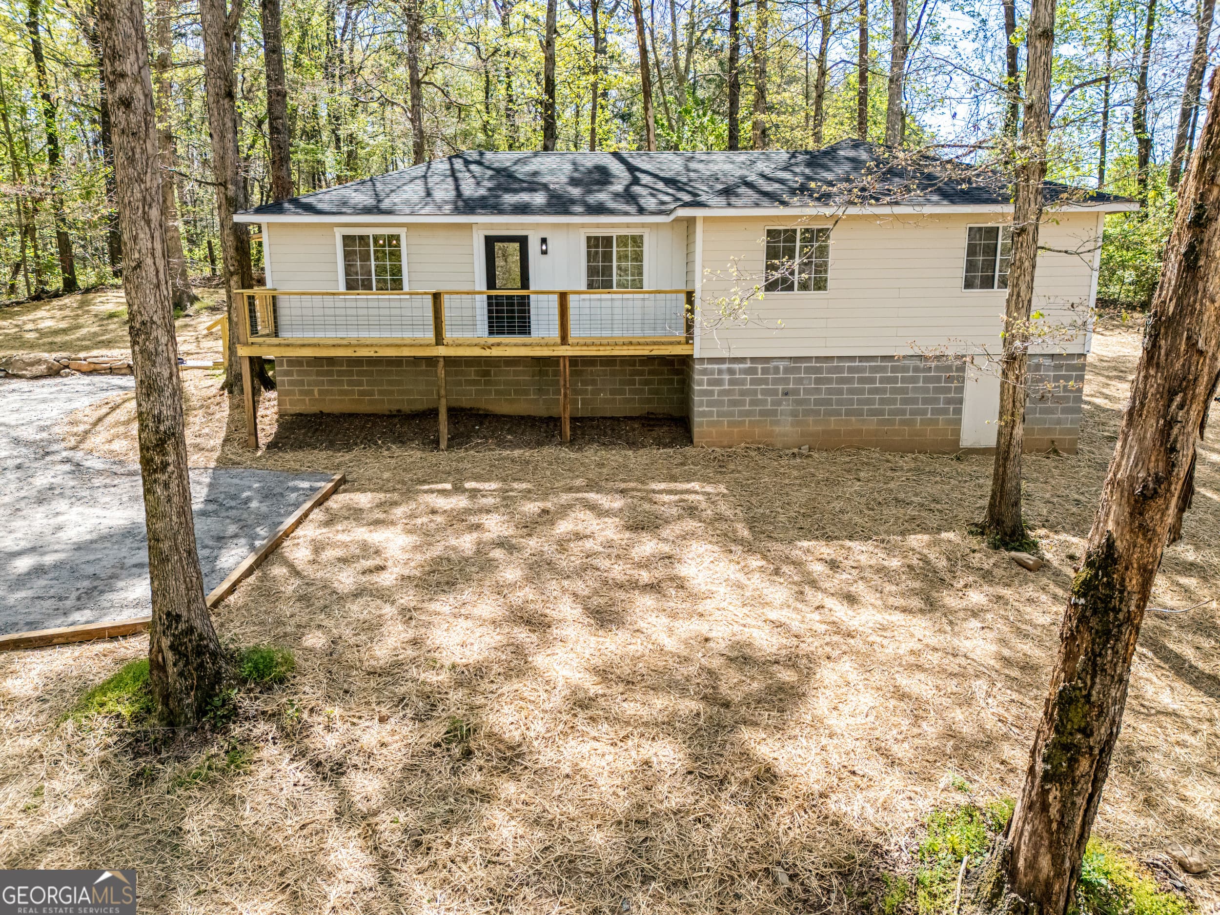 684 Faith Ln — photo 2