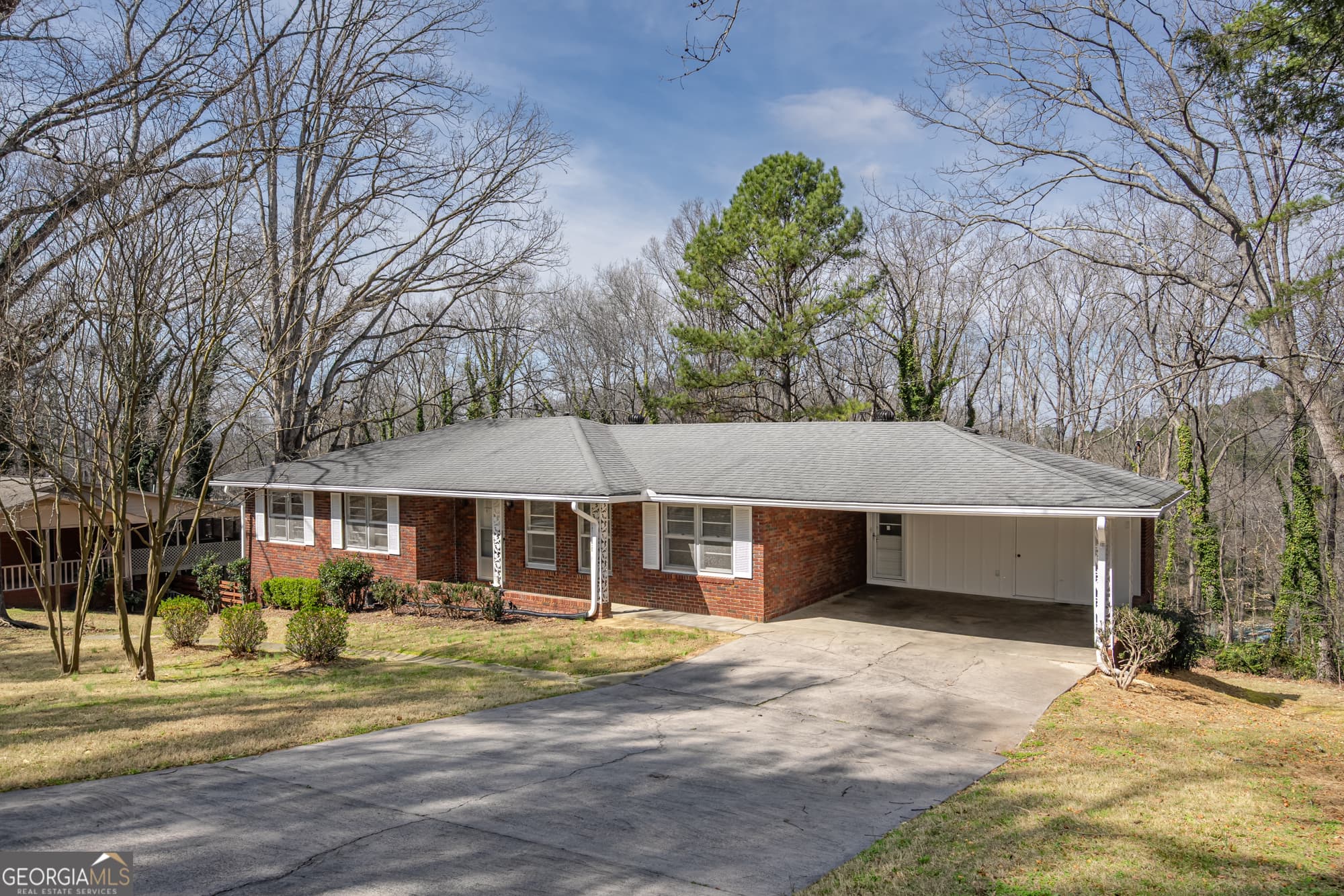 33 Summit Dr — photo 2