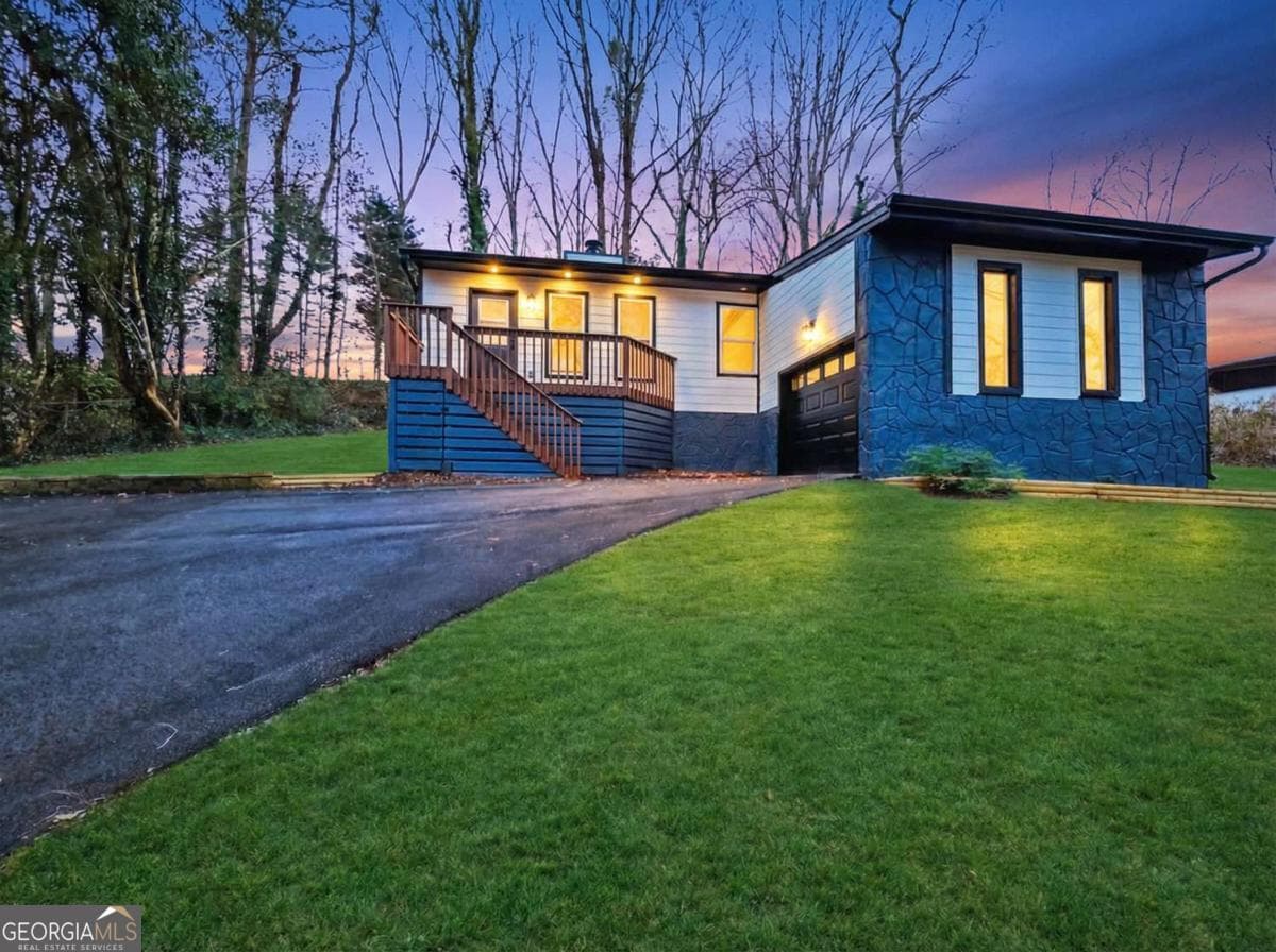 3557 Meadow Ln — photo 2