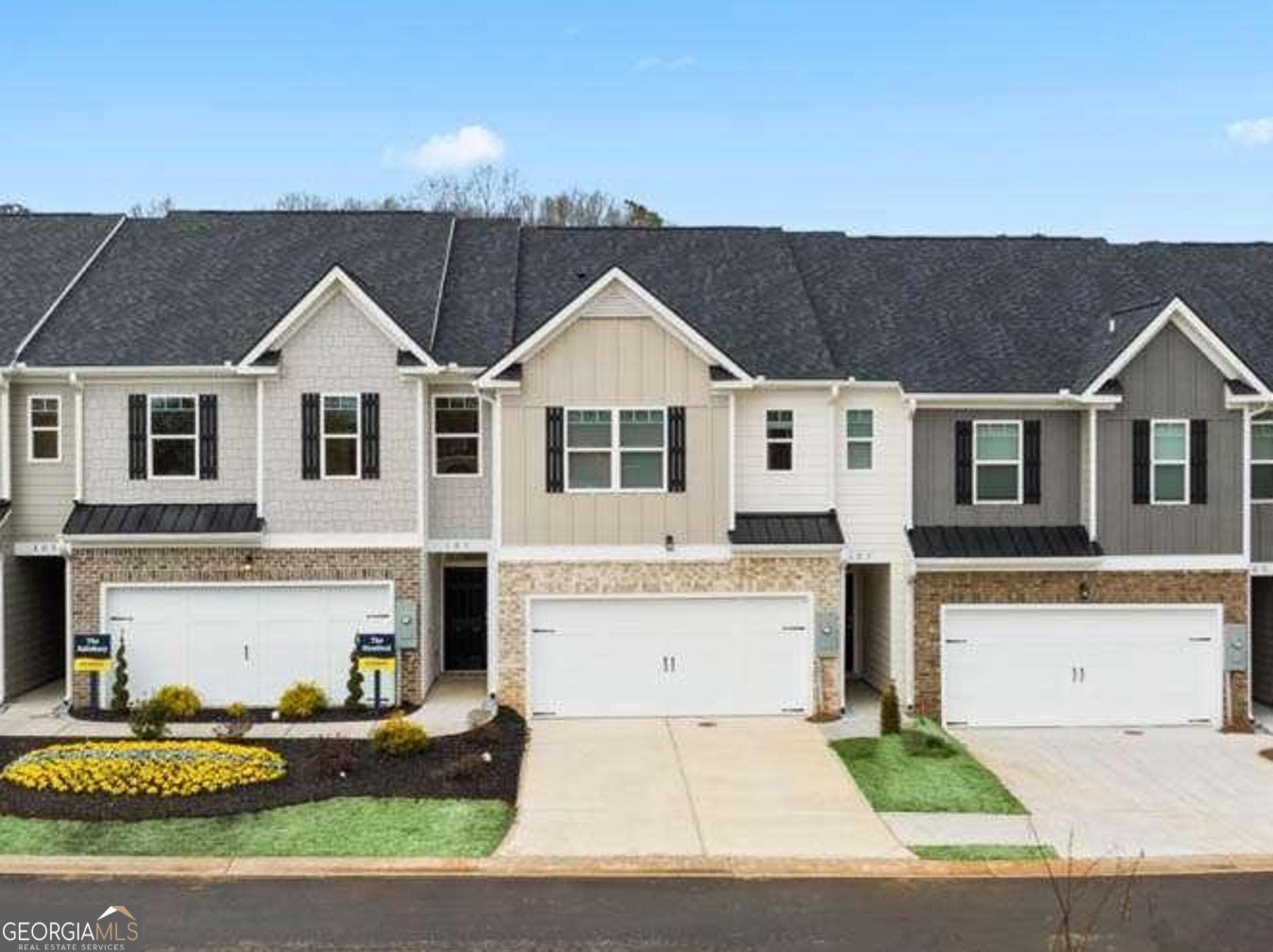 1410 Gray Branch Dr — photo 1