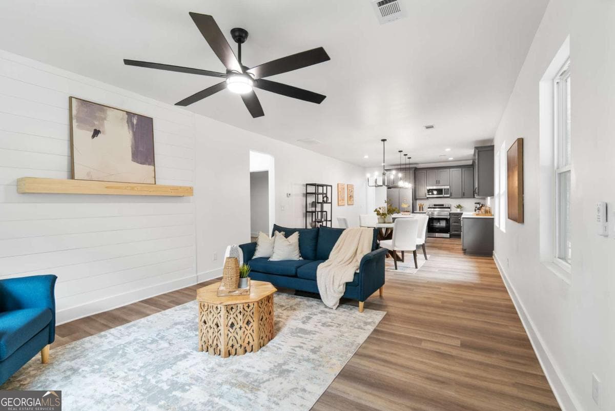 121 Orchard St — photo 1