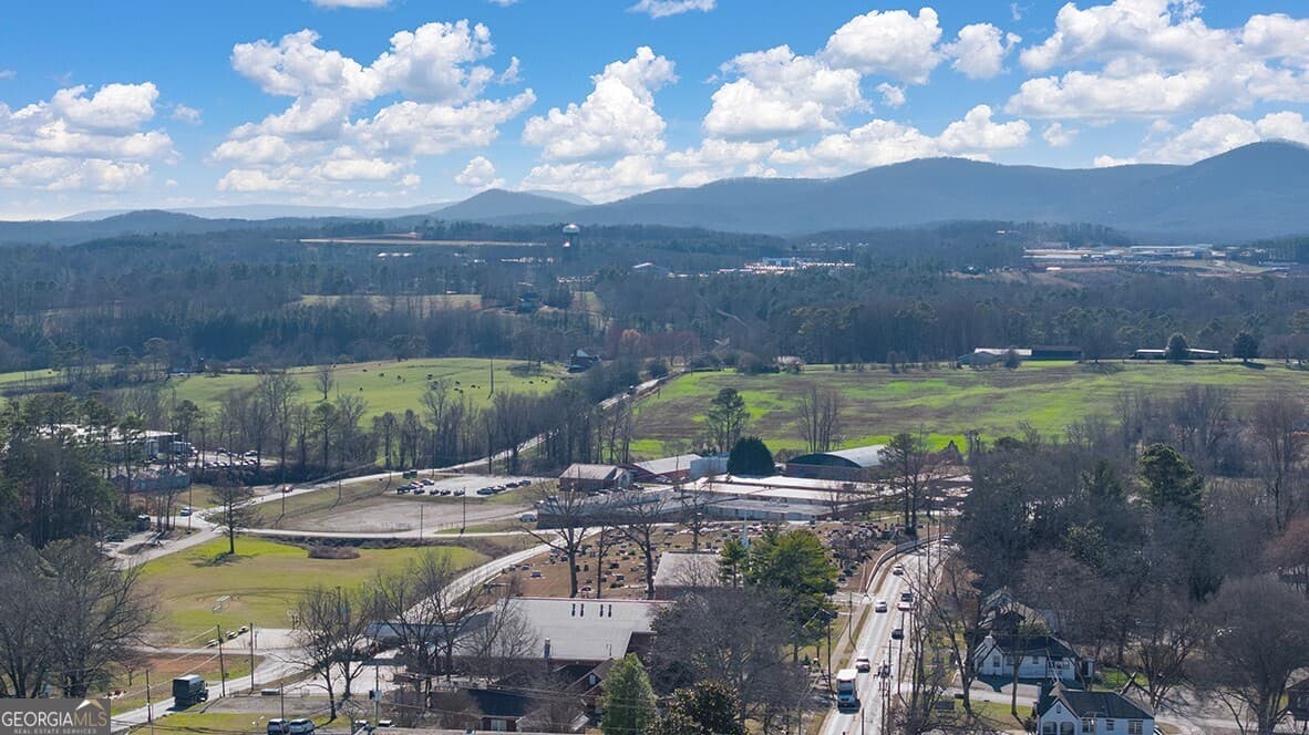 210 Deerberry Dr — photo 33