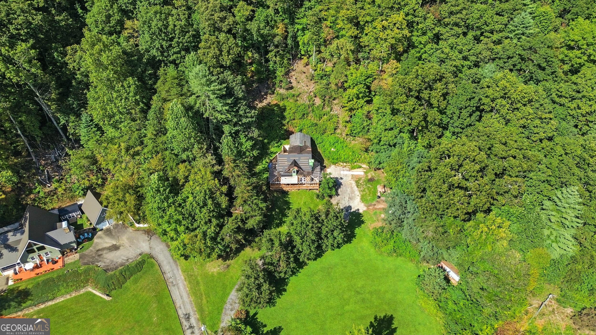 668 Mountainside Dr — photo 2