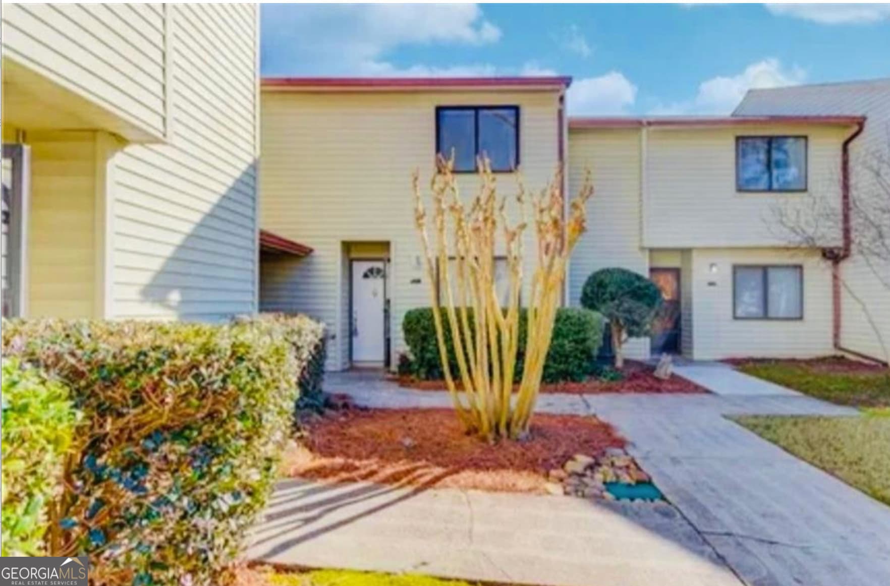 1144 Country Ct — photo 1